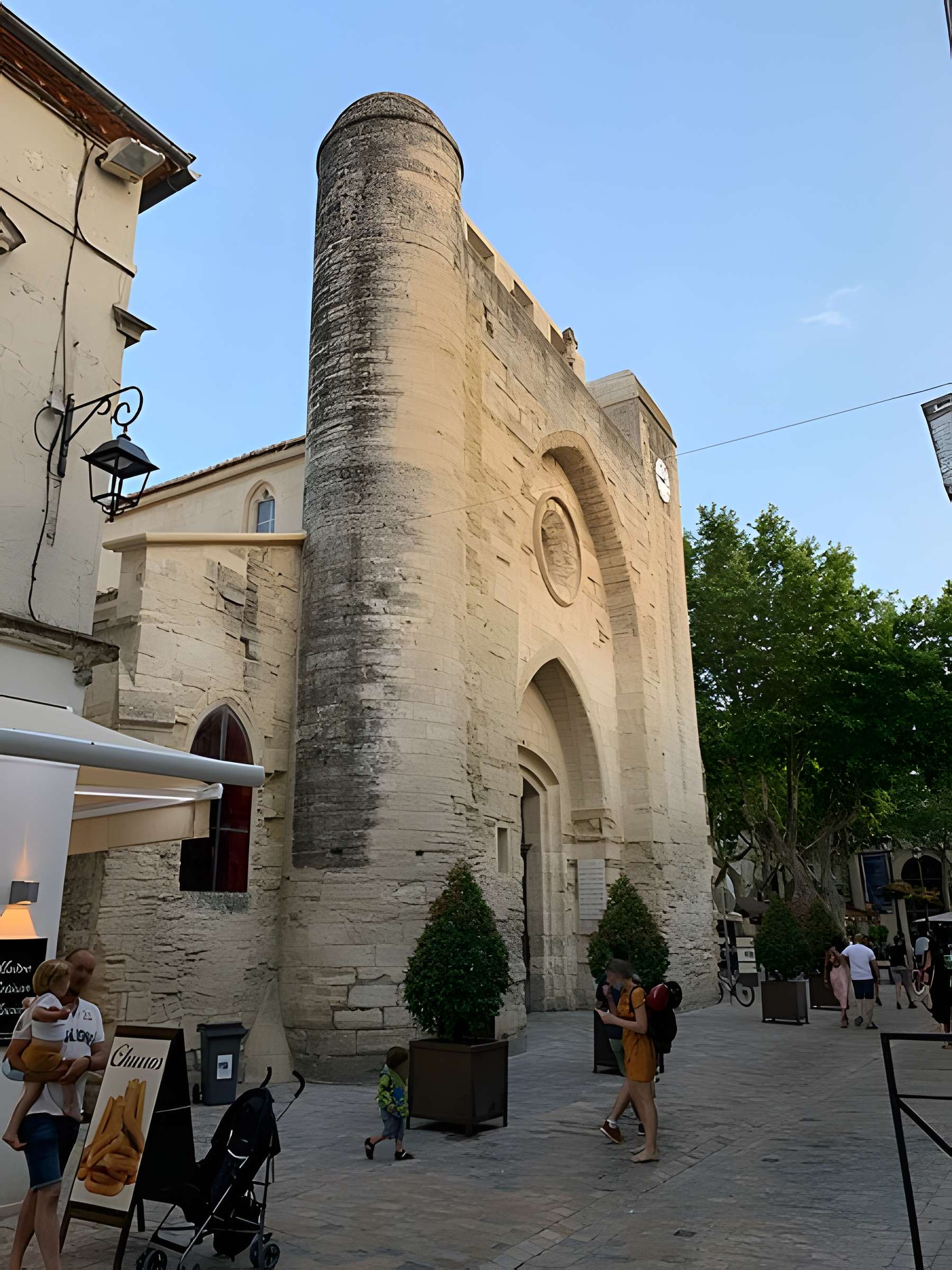 Église Notre-Dame-des-Sablons d'Aigues-Mortes