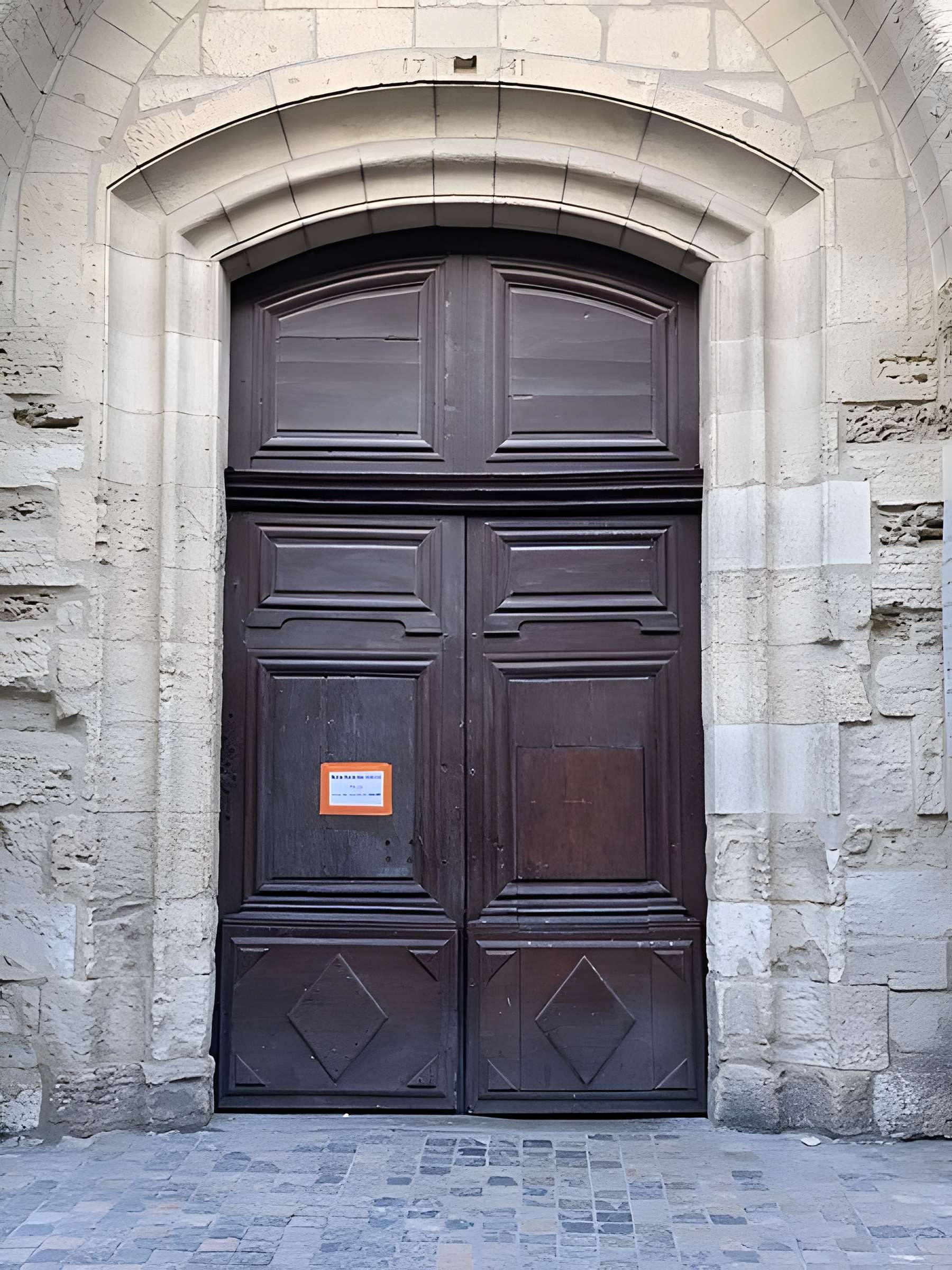 Église Notre-Dame-des-Sablons d'Aigues-Mortes