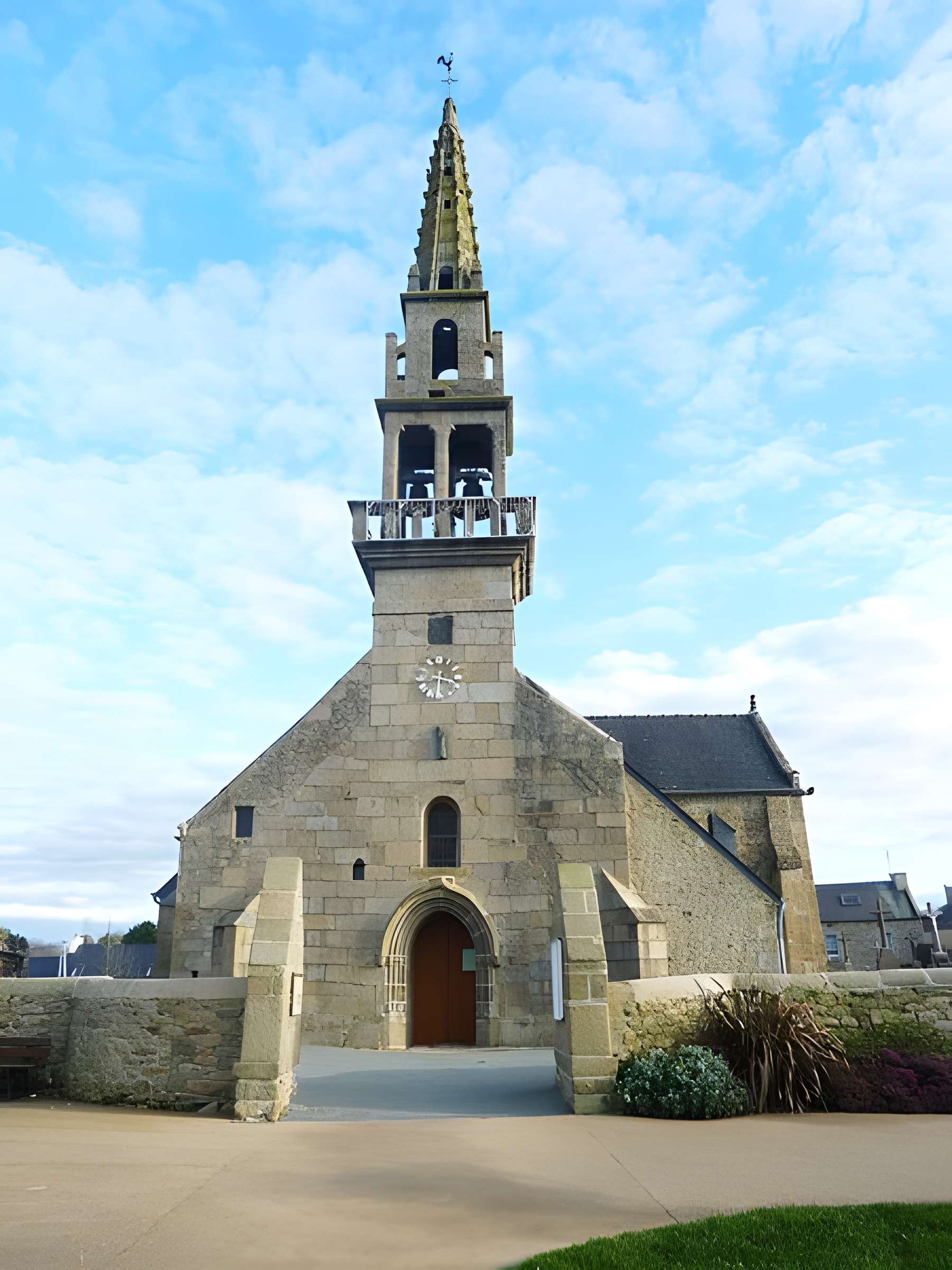 Église Notre-Dame-des-Sept-Douleurs de Coat-Méal