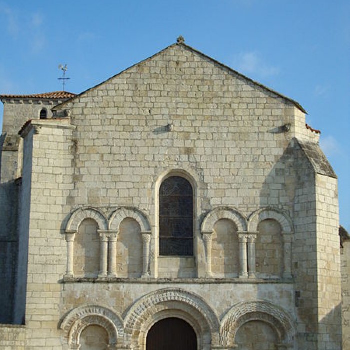 Photo de Église Notre-Dame-des-Sources de Fontaines