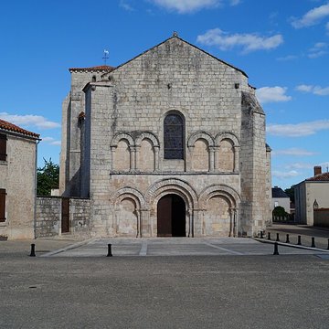 Église Notre-Dame-des-Sources de Fontaines