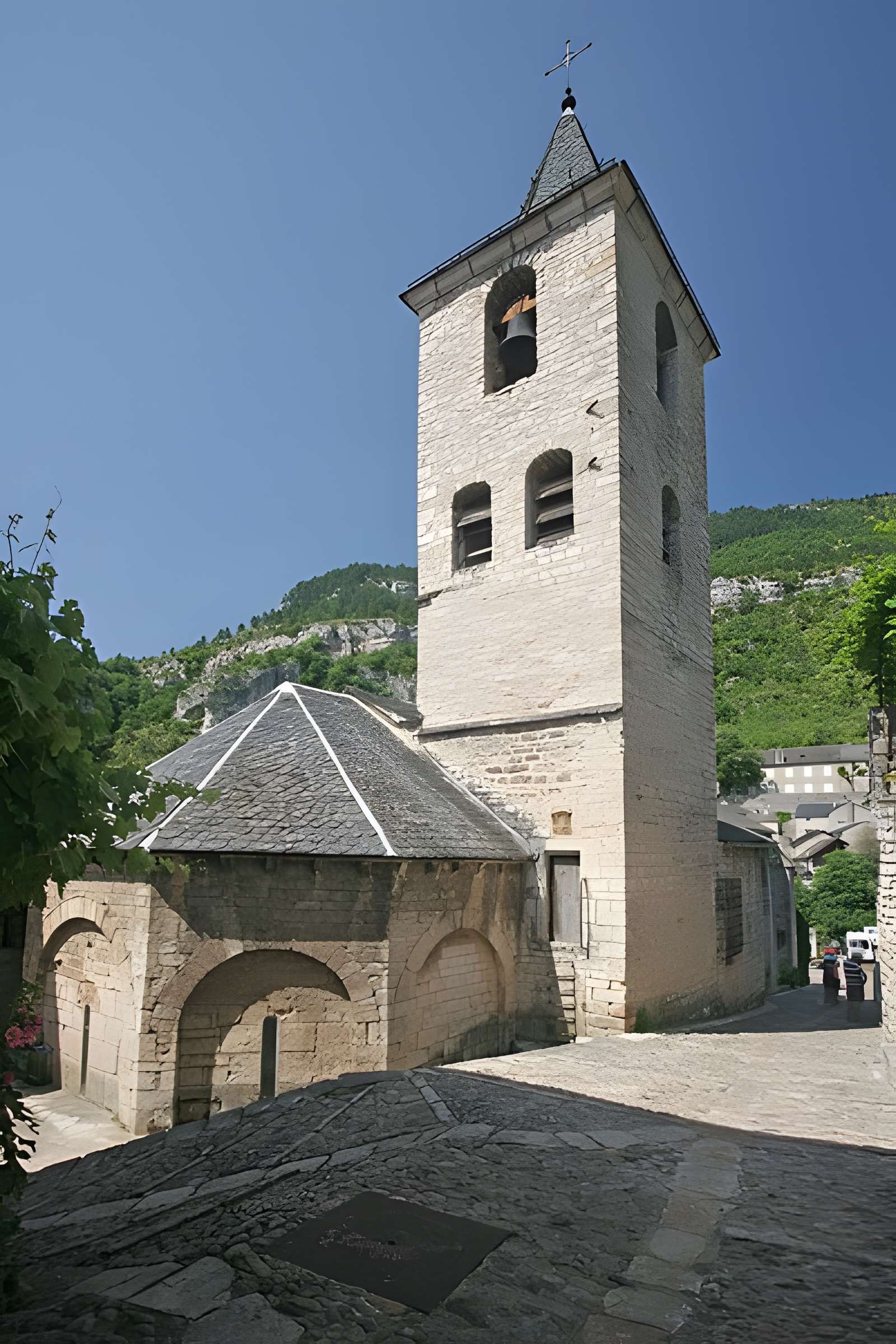 Église Notre-Dame-du-Gourg de Sainte-Enimie