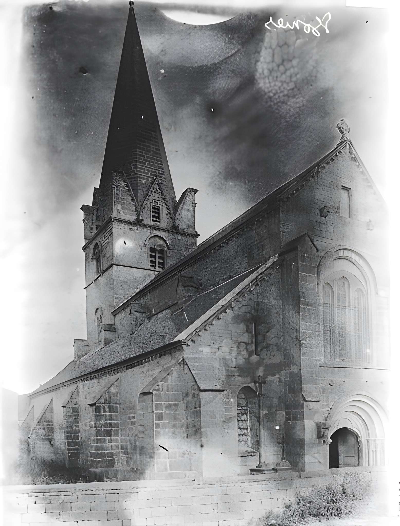 Église Notre-Dame-en-son-Assomption d'Isômes