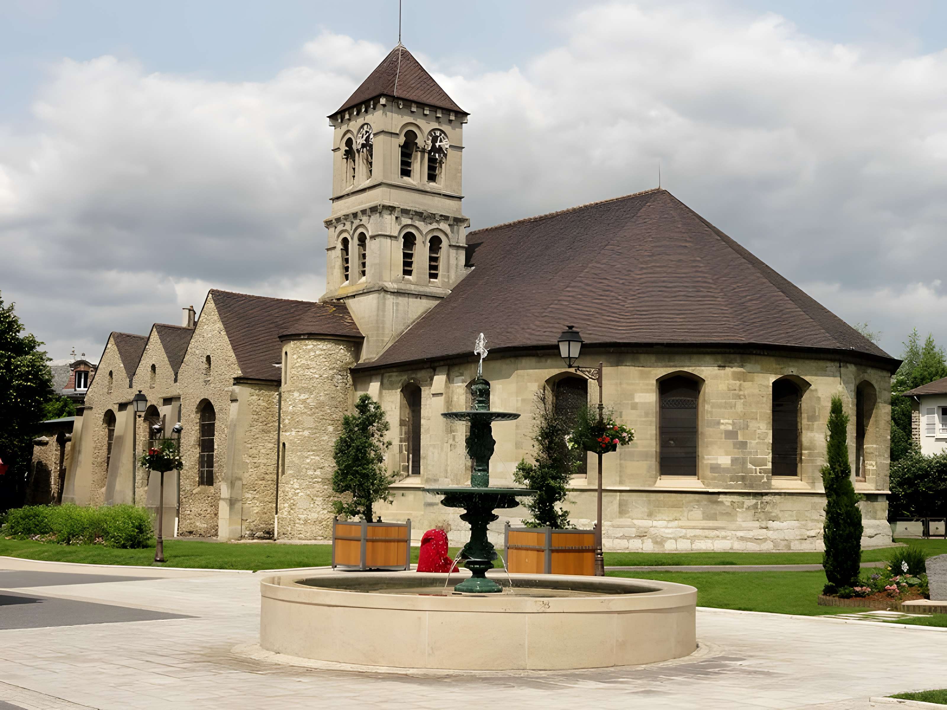 Église Notre-Dame-et-Saint-Eugène de Deuil-la-Barre