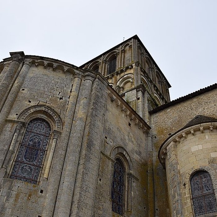 Photo de Église Notre-Dame-et-Saint-Junien de Lusignan