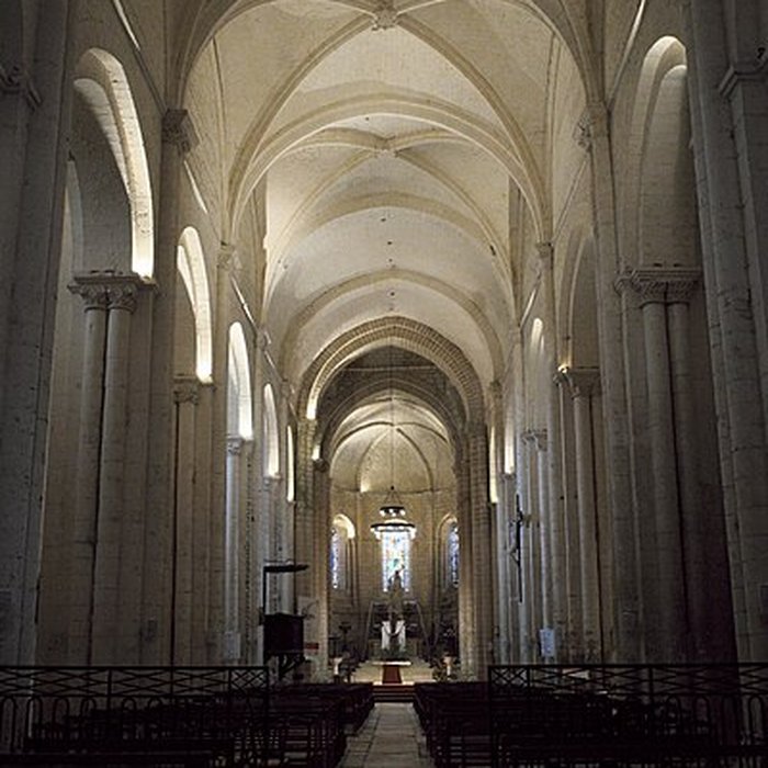 Photo de Église Notre-Dame-et-Saint-Junien de Lusignan