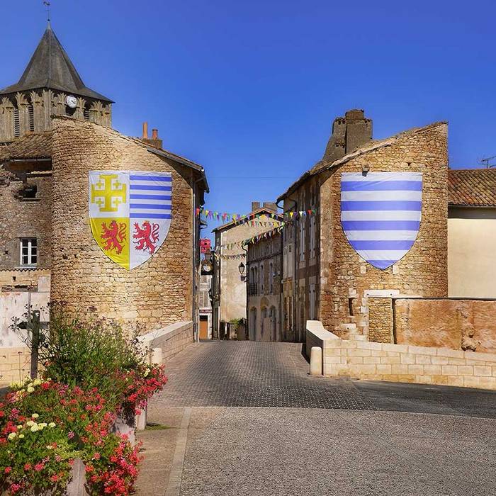 Photo de Église Notre-Dame-et-Saint-Junien de Lusignan