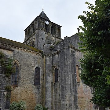Église Notre-Dame-et-Saint-Junien de Lusignan