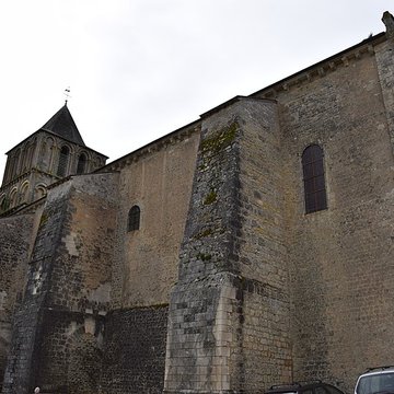 Église Notre-Dame-et-Saint-Junien de Lusignan