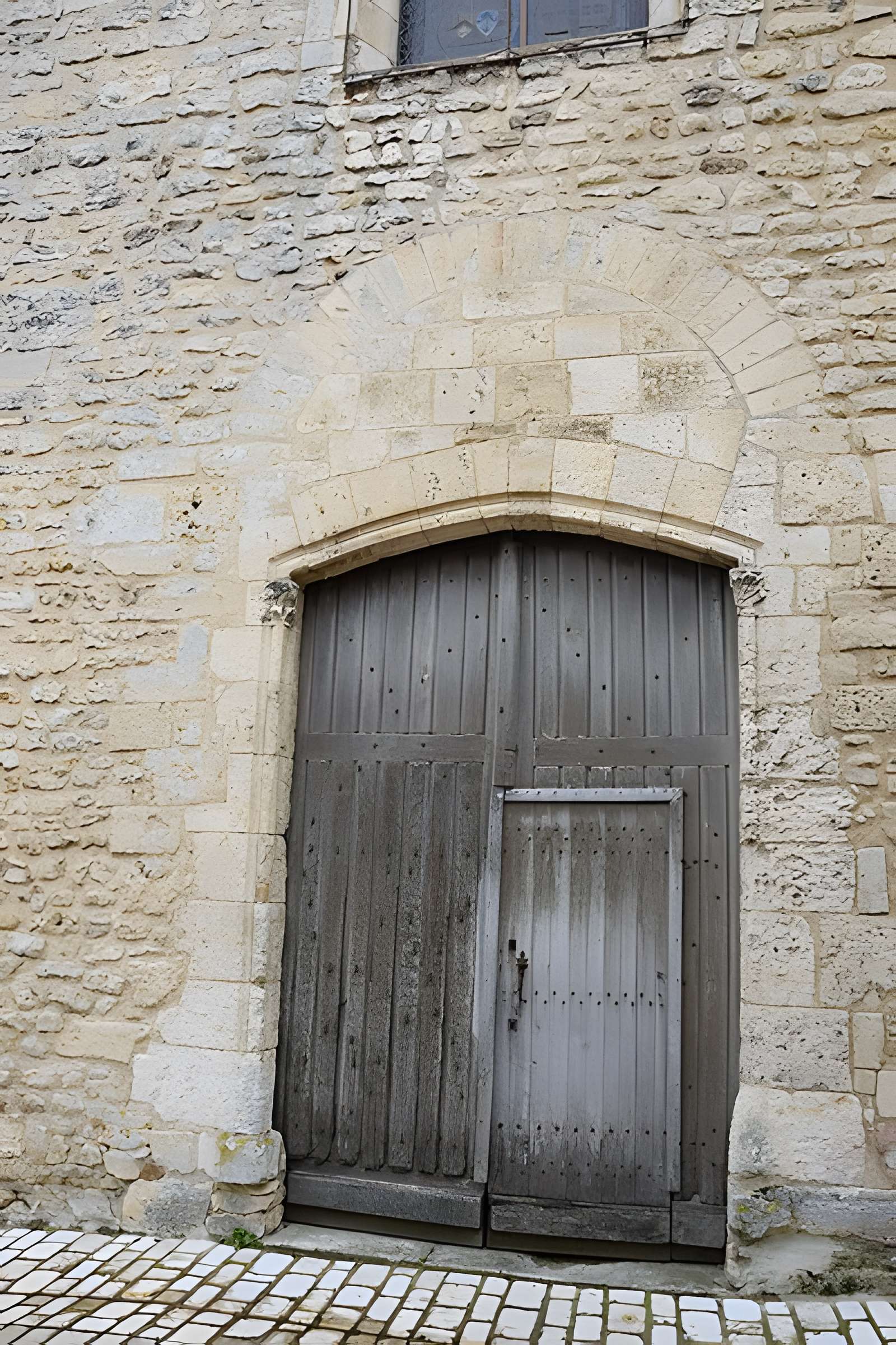 Église Notre-Dame-et-Saint-Junien de Lusignan