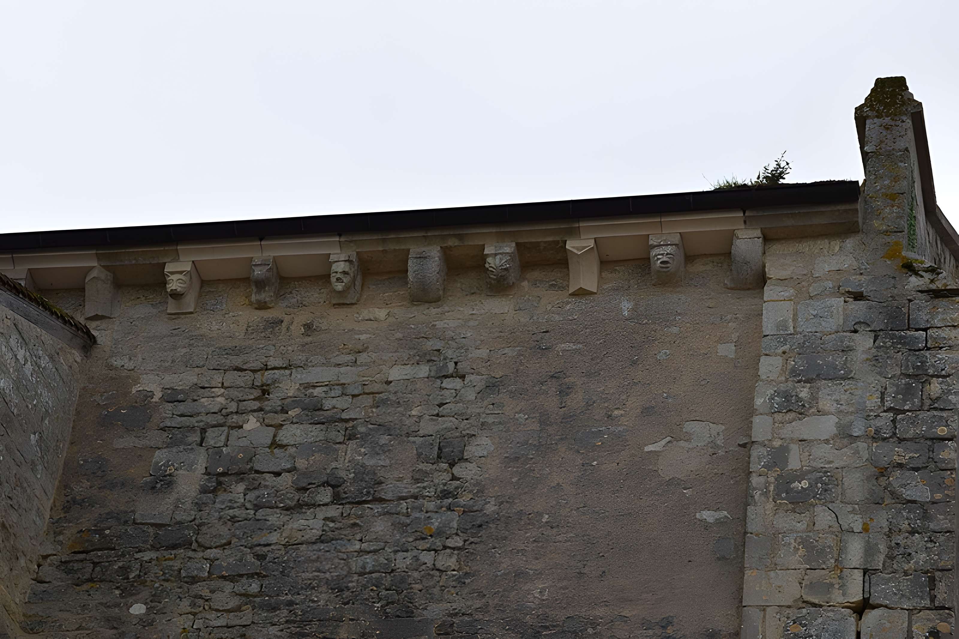 Église Notre-Dame-et-Saint-Junien de Lusignan