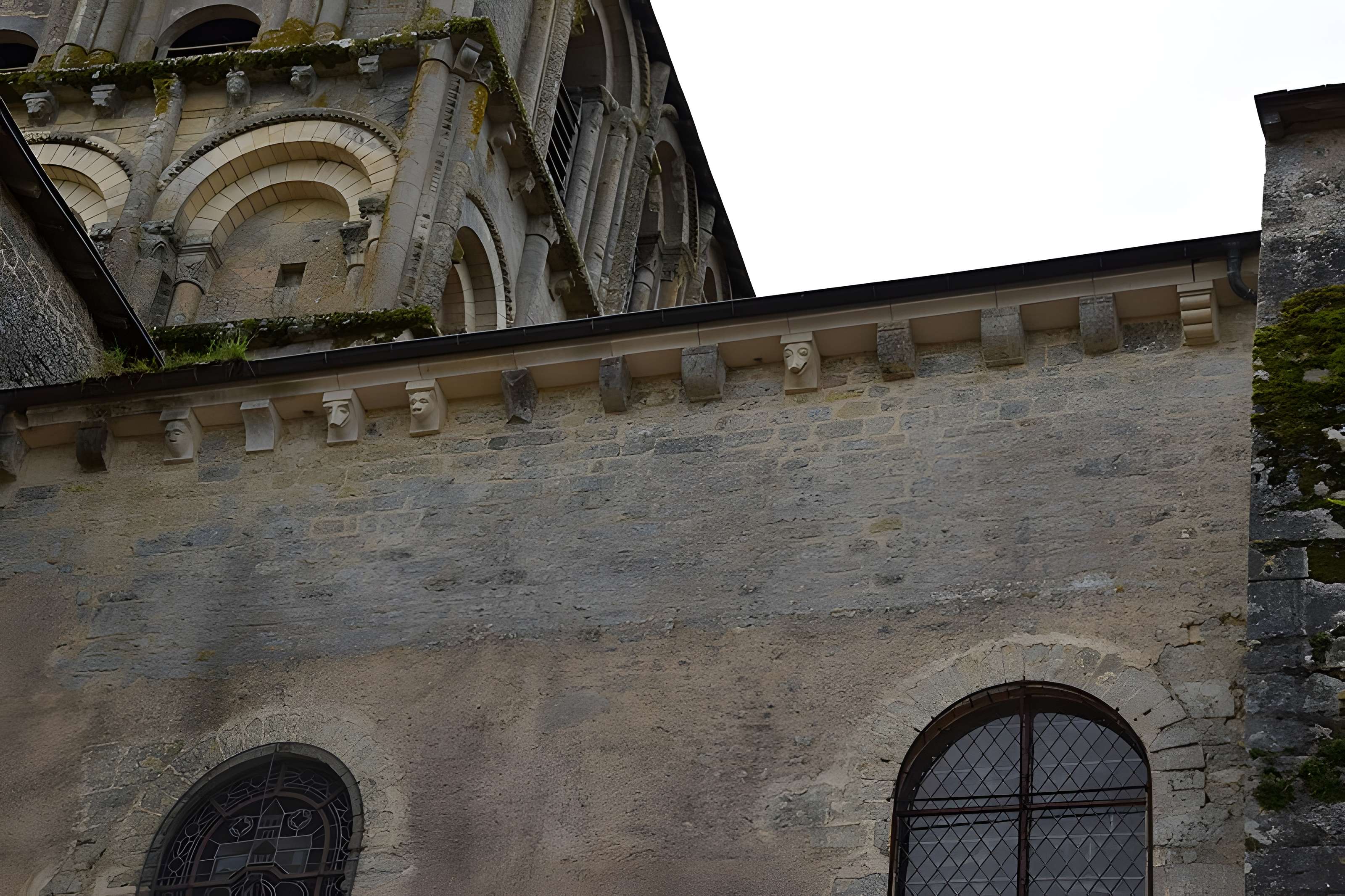 Église Notre-Dame-et-Saint-Junien de Lusignan