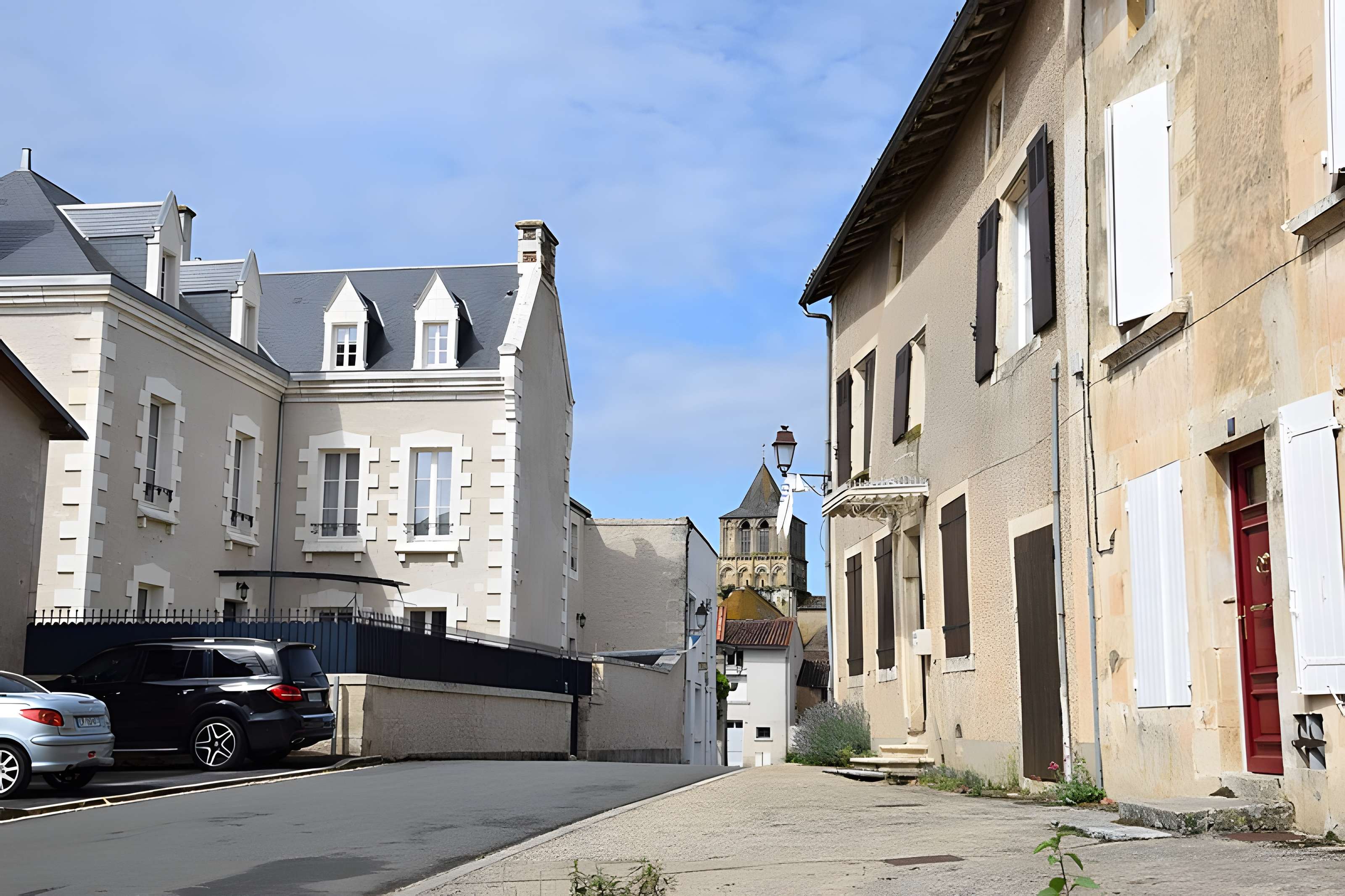 Église Notre-Dame-et-Saint-Junien de Lusignan