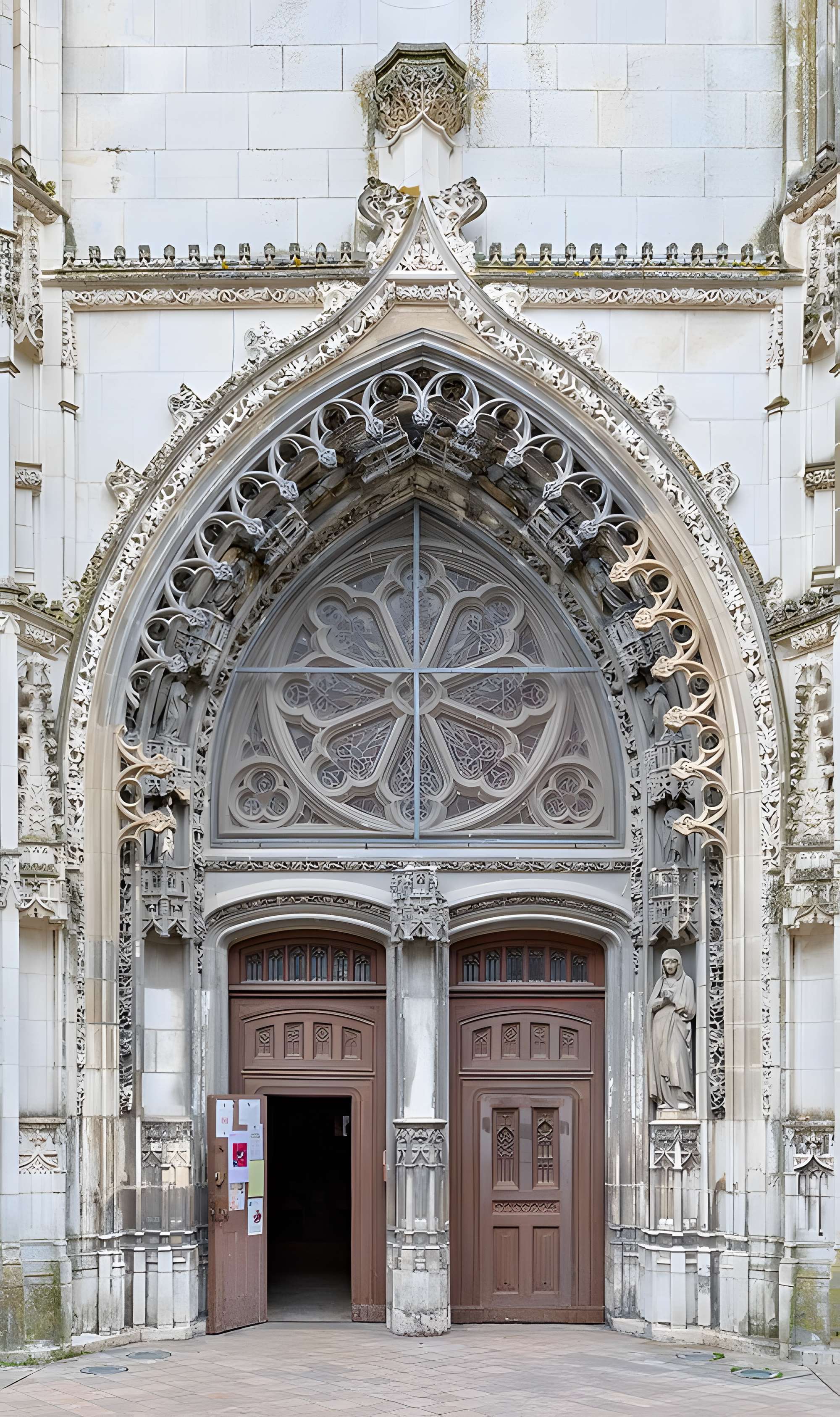 Église Notre-Dame-la-Riche de Tours