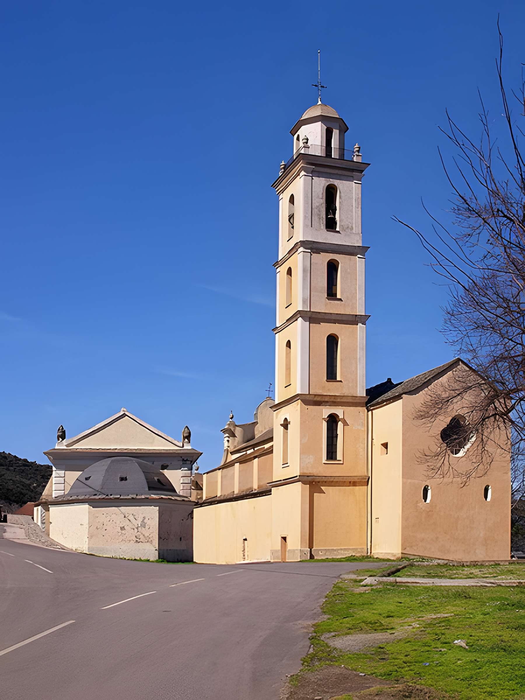 Église paroissiale Saint-Pierre-Saint-Paul de Campile