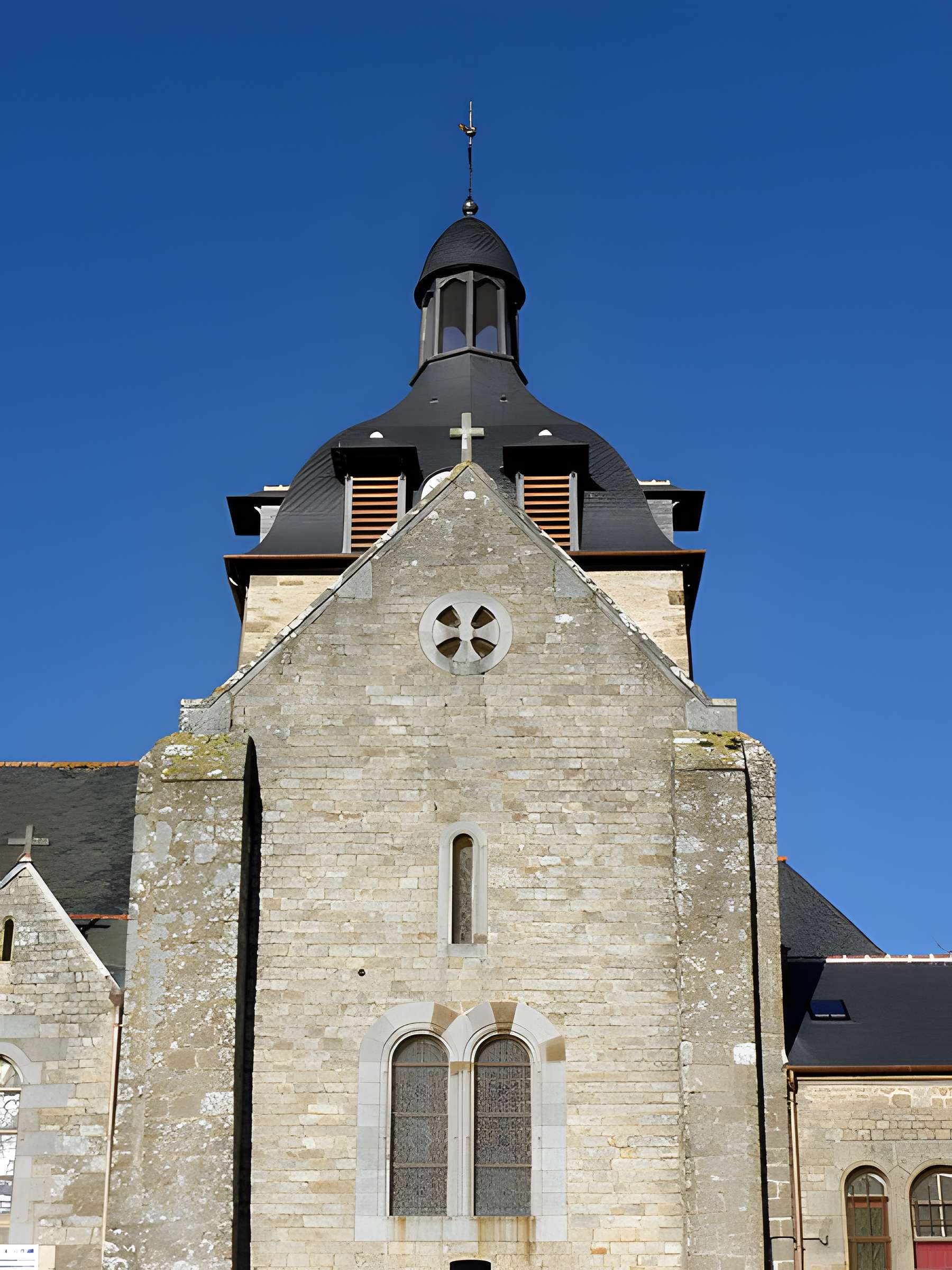 Église priorale Saint-Martin de Tremblay