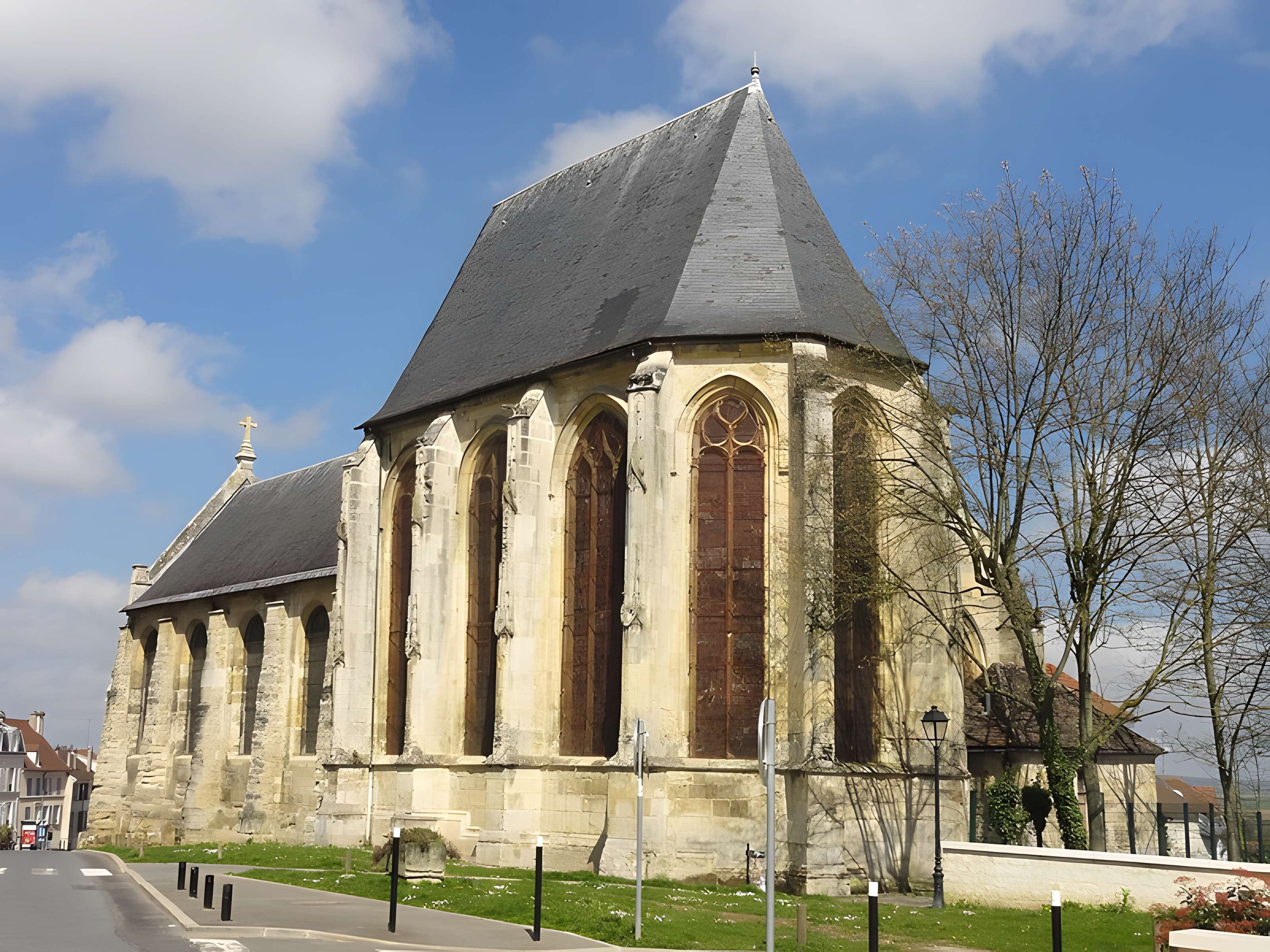 Église Saint-Acceul d'Écouen