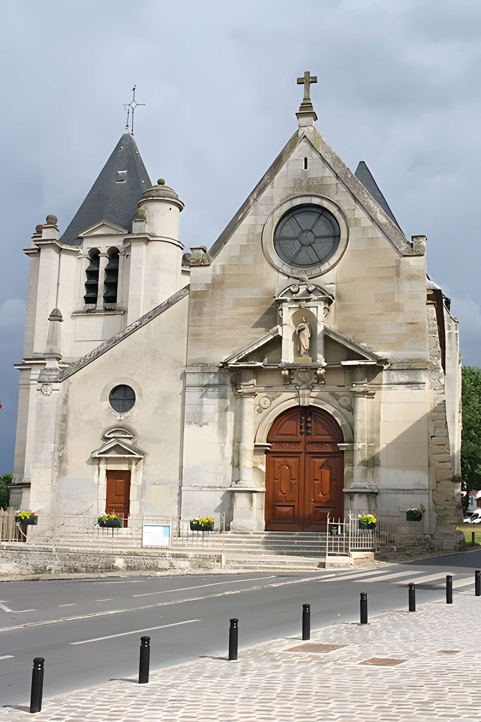 Église Saint-Acceul d'Écouen