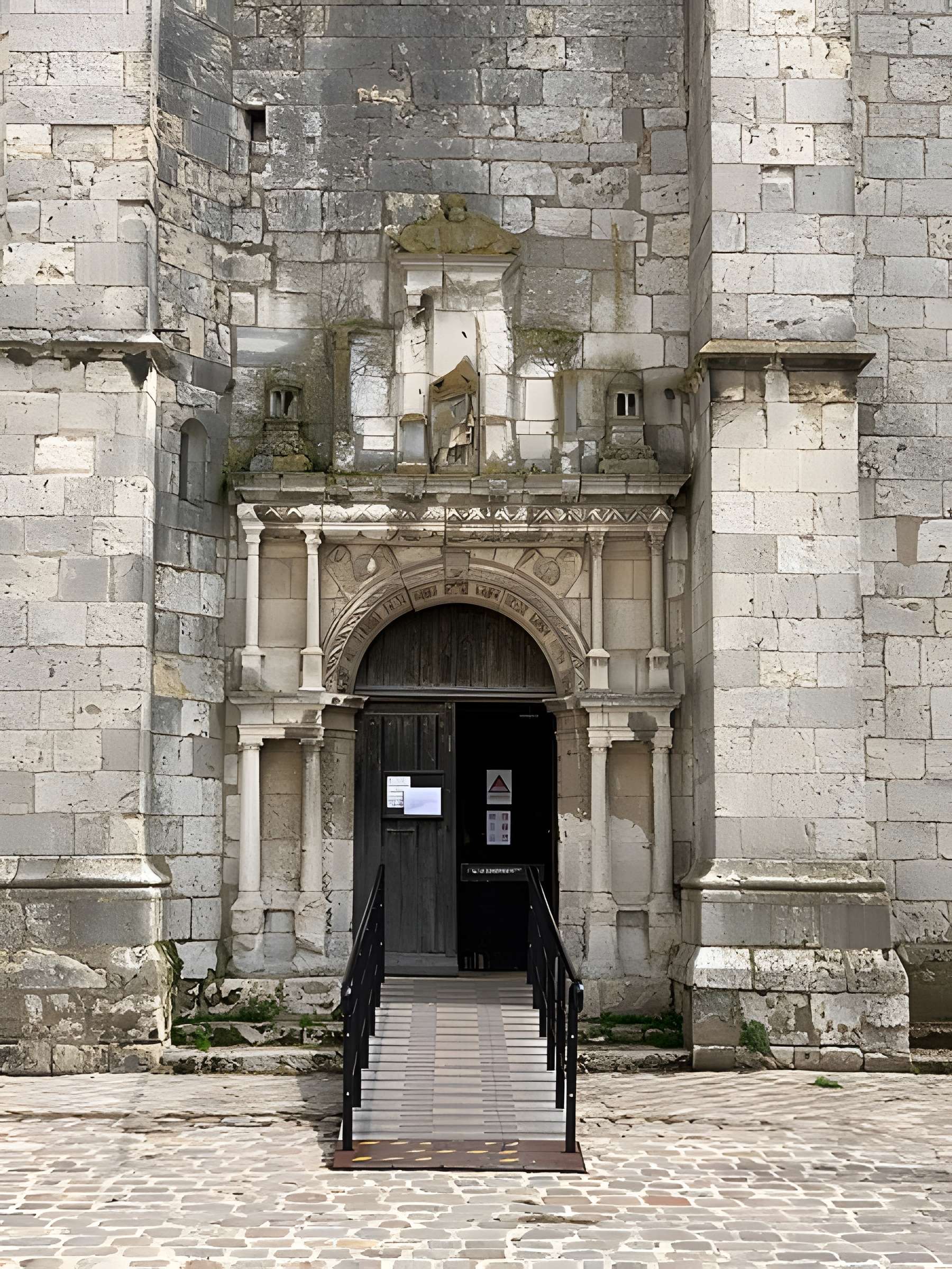Église Saint-Aignan de Chartres