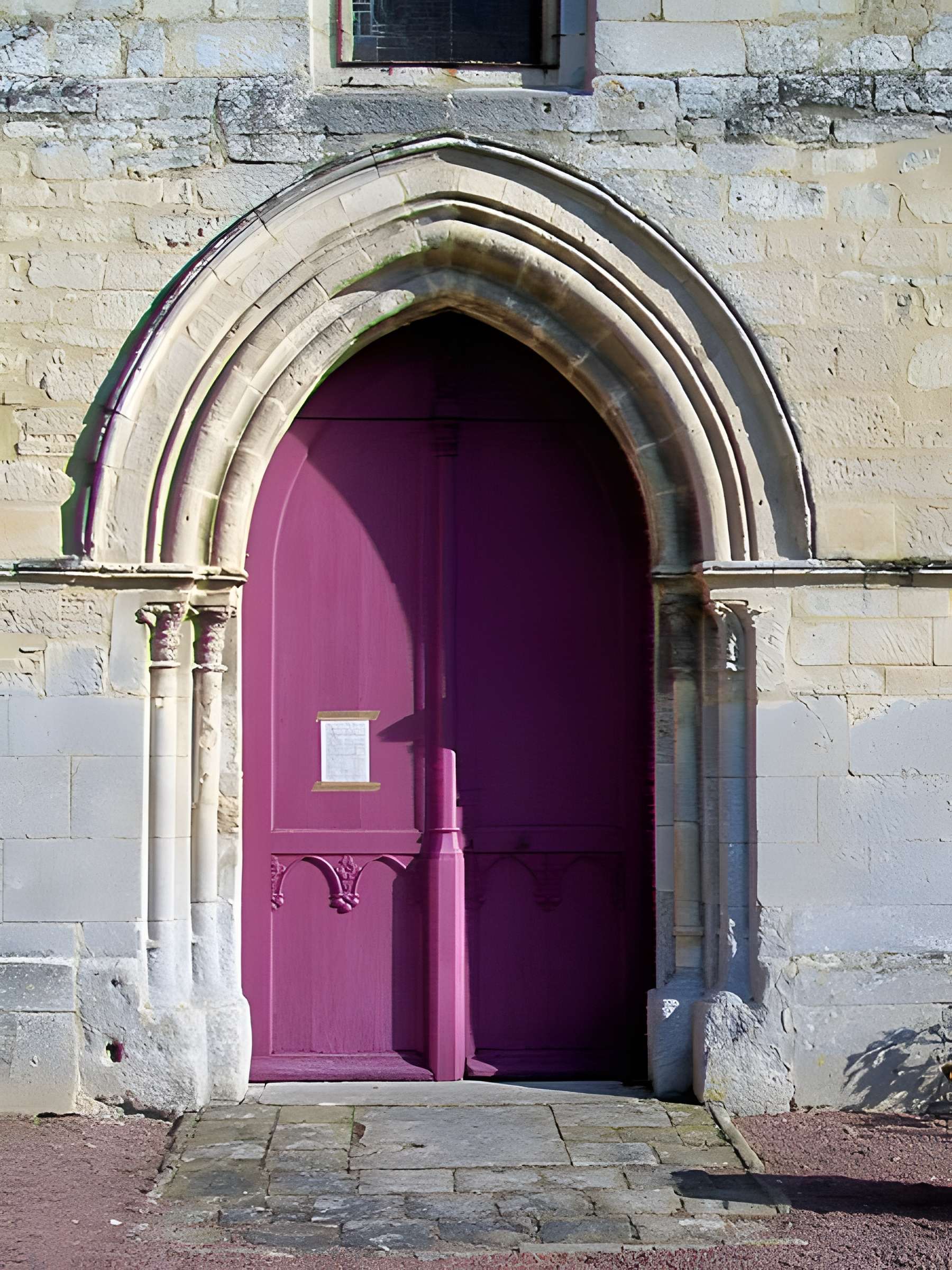 Église Saint-Aignan de Hondainville