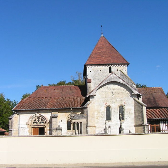 Photo de Église Saint-Amand de Donnement