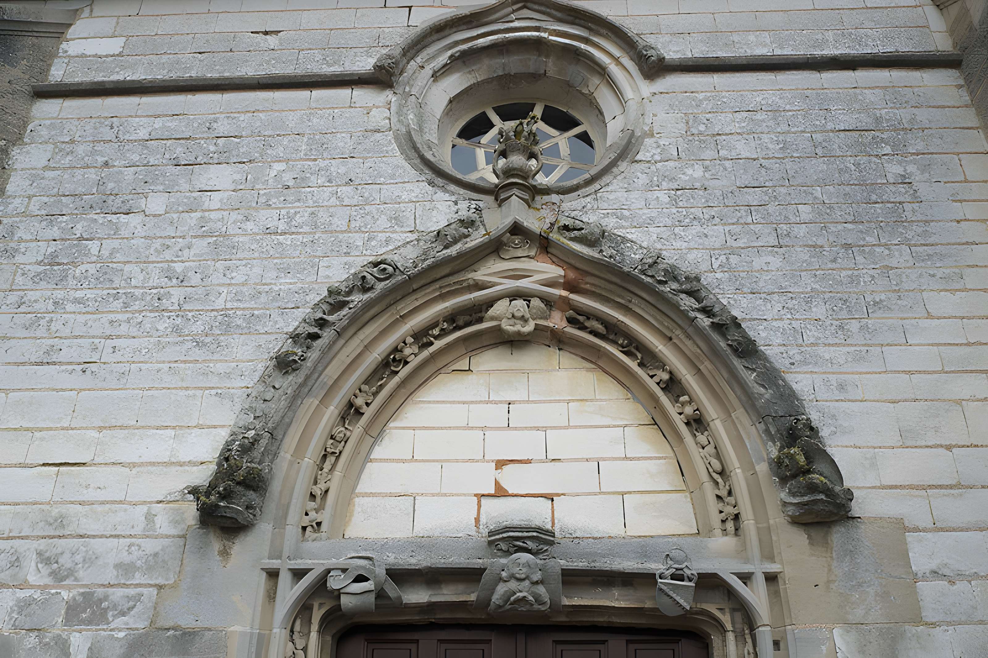 Église Saint-Amand de Donnement