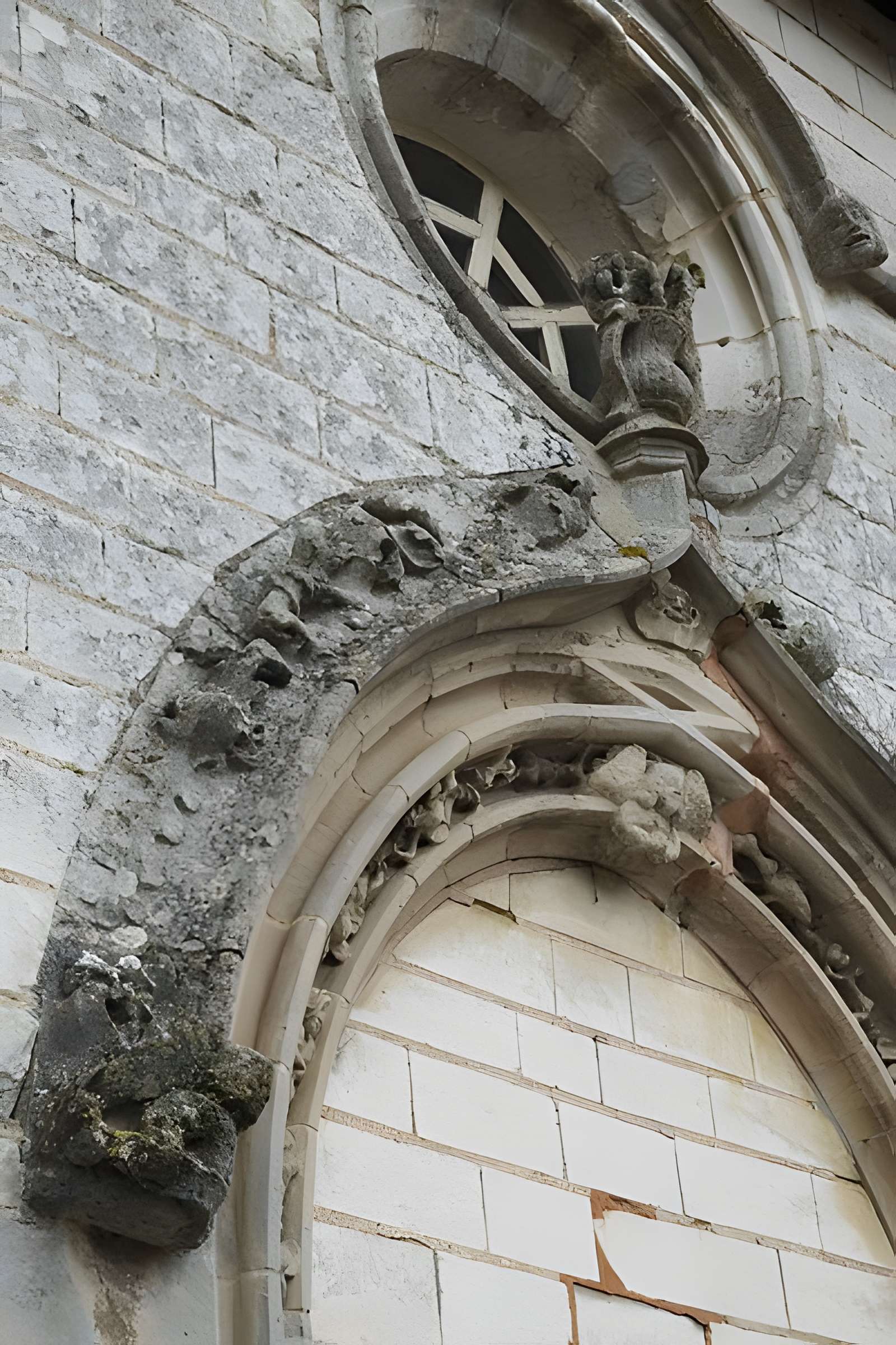 Église Saint-Amand de Donnement