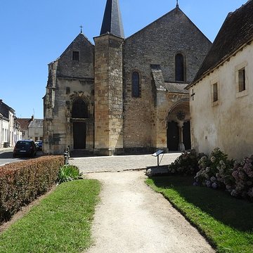 Église Saint-Amand de Saint-Amand-Montrond