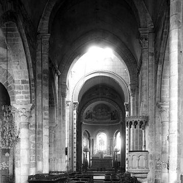 Église Saint-Amand de Saint-Amand-Montrond