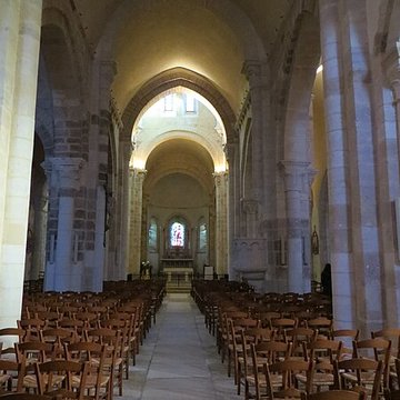 Église Saint-Amand de Saint-Amand-Montrond