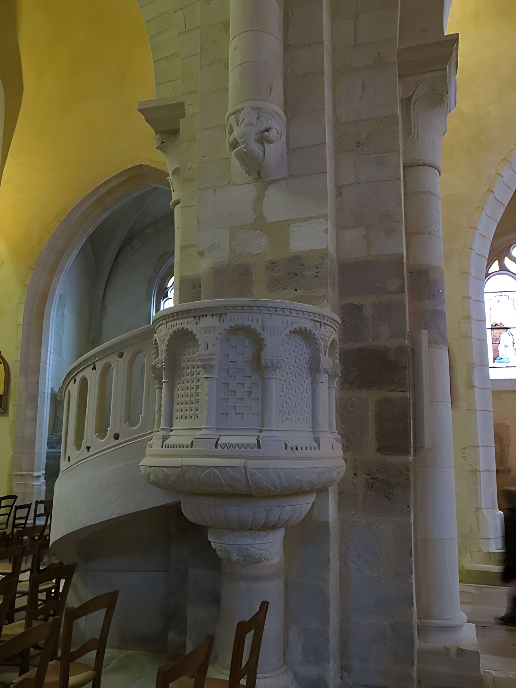 Église Saint-Amand de Saint-Amand-Montrond