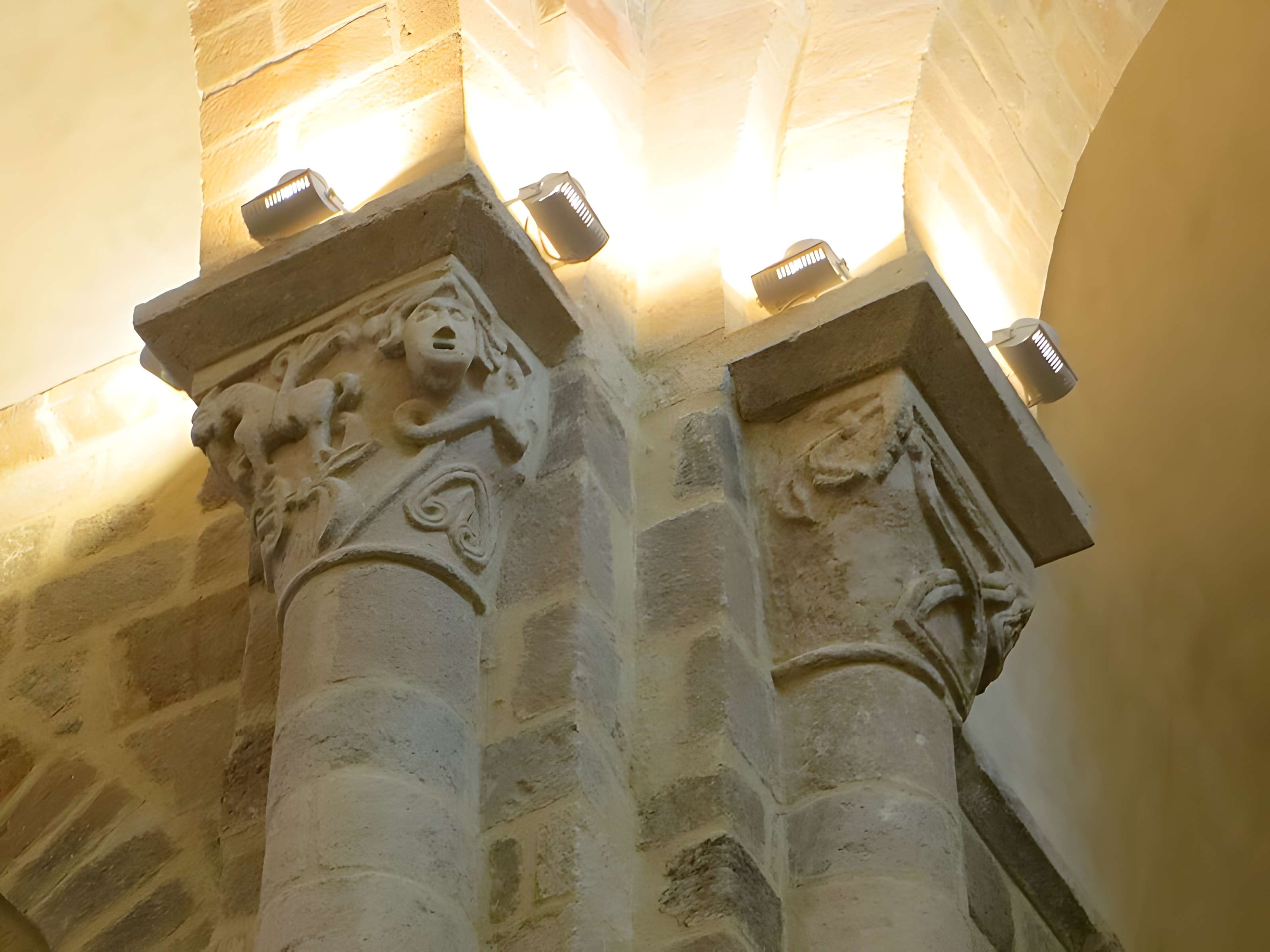 Église Saint-Amand de Saint-Amand-Montrond