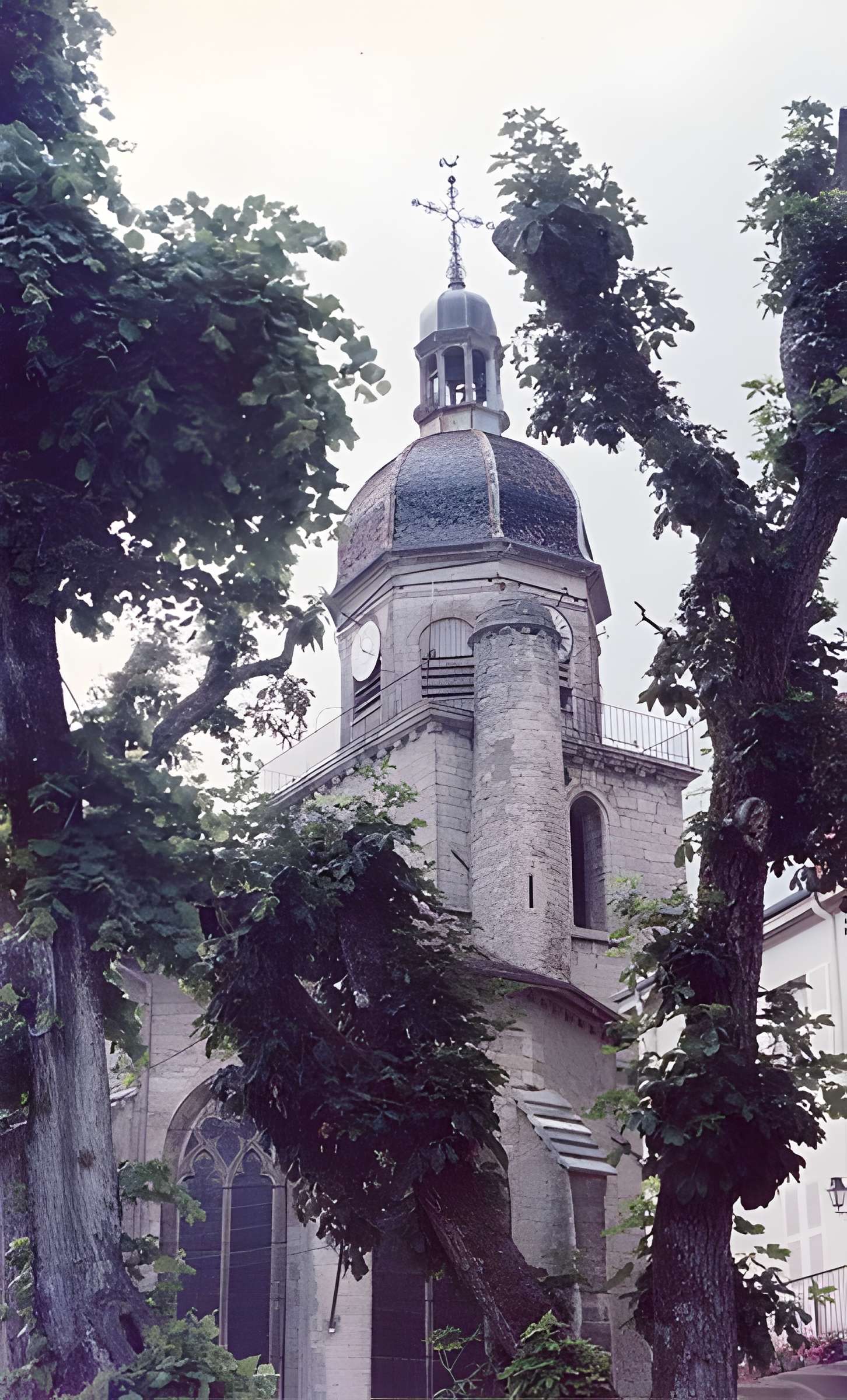 Église Saint-Amateur-et-Saint-Viateur de Saint-Amour