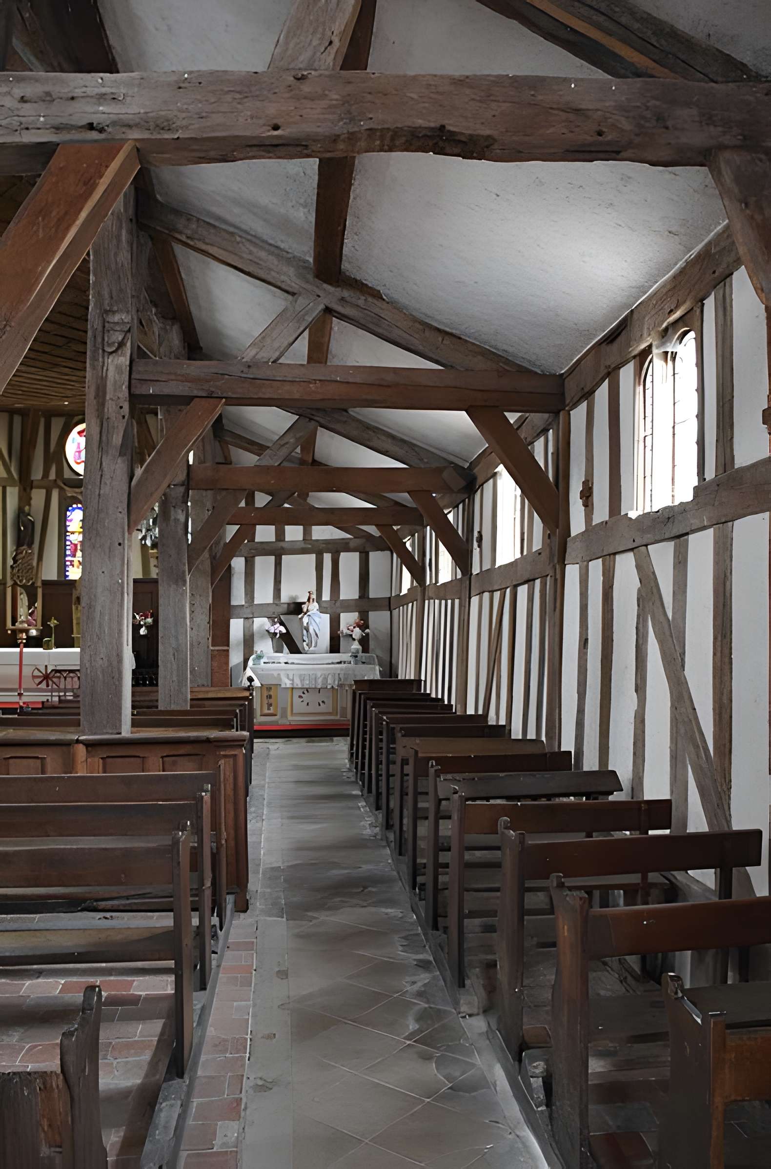 Église Saint-Jacques-et-Saint-Philippe de Lentilles