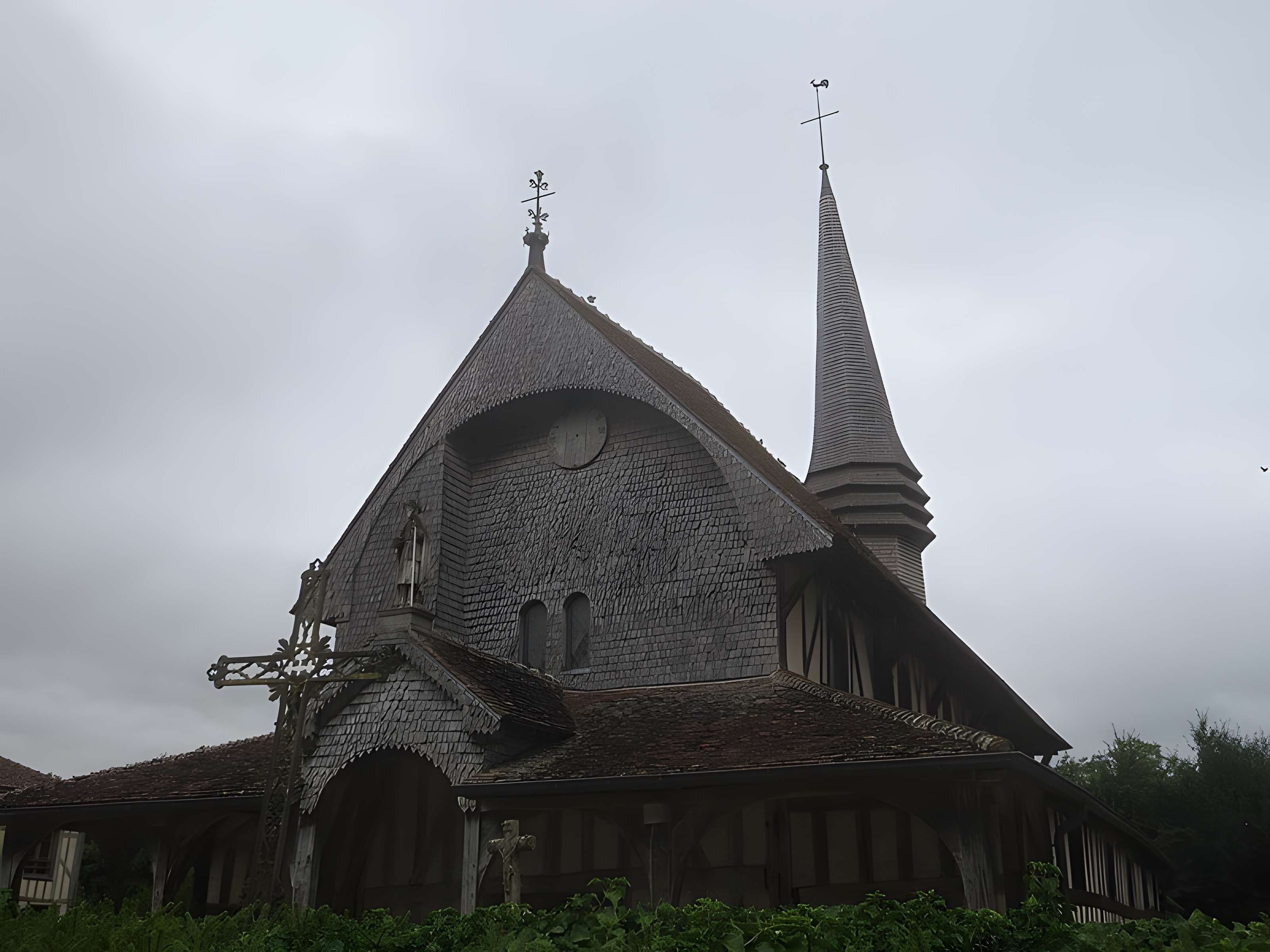Église Saint-Jacques-et-Saint-Philippe de Lentilles