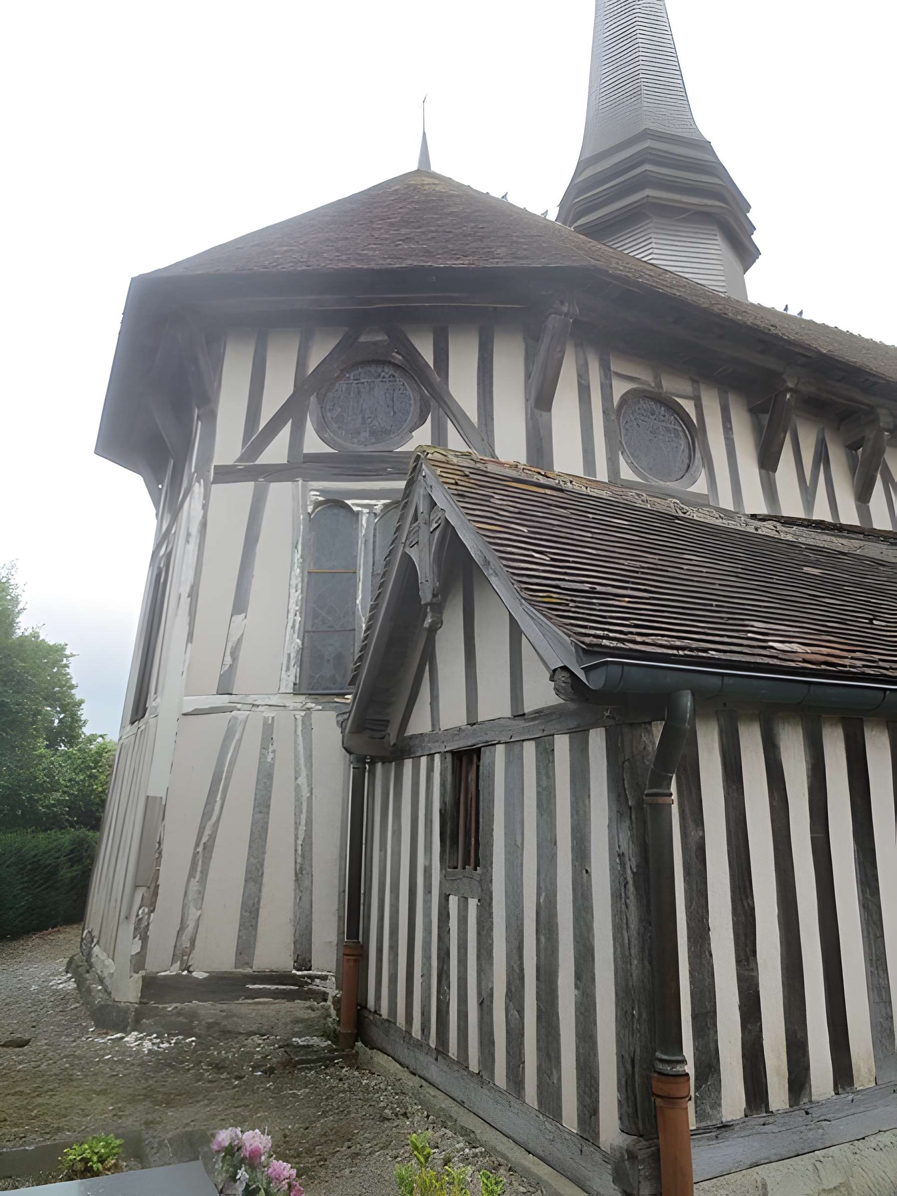 Église Saint-Jacques-et-Saint-Philippe de Lentilles