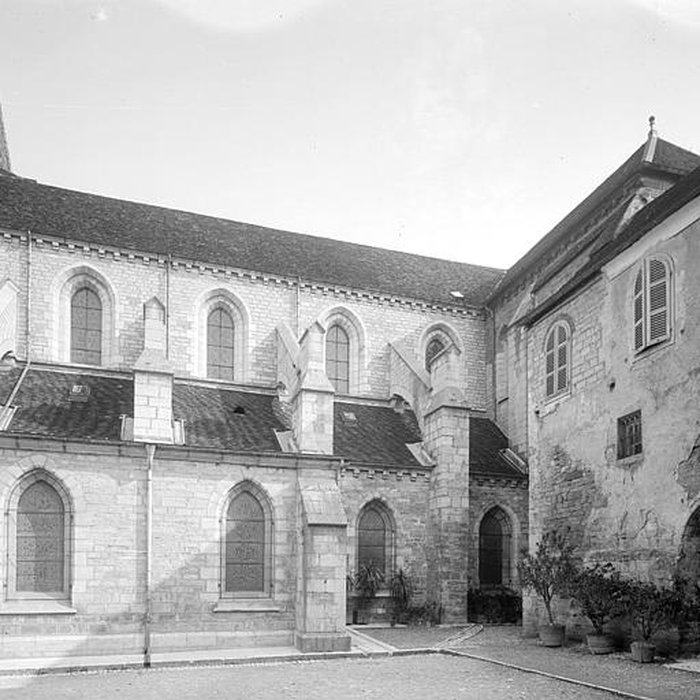 Photo de Église Saint-Anatoile de Salins-les-Bains