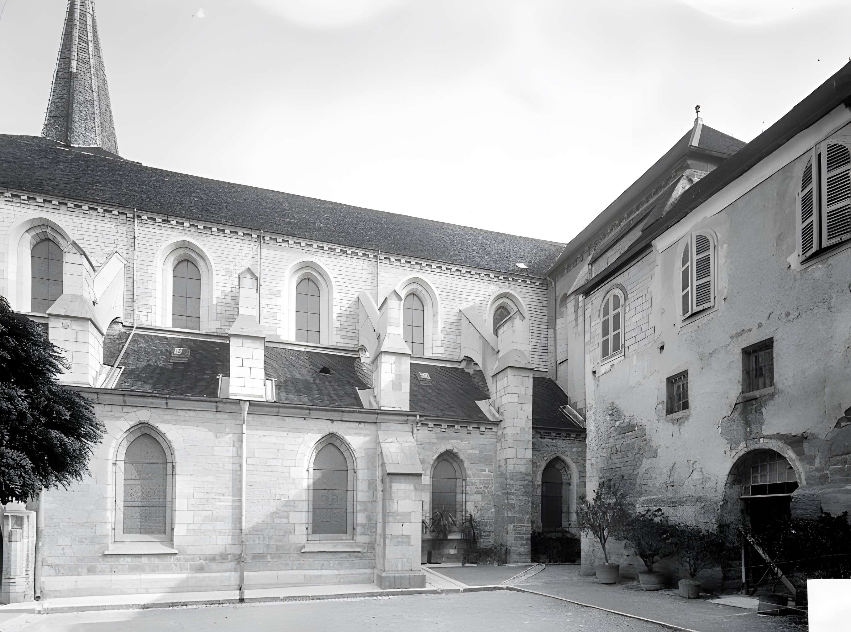 Église Saint-Anatoile de Salins-les-Bains
