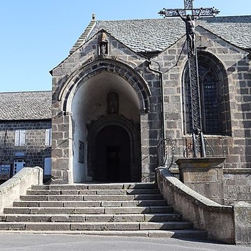 Église Saint-André de Besse-et-Saint-Anastaise