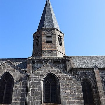 Église Saint-André de Besse-et-Saint-Anastaise