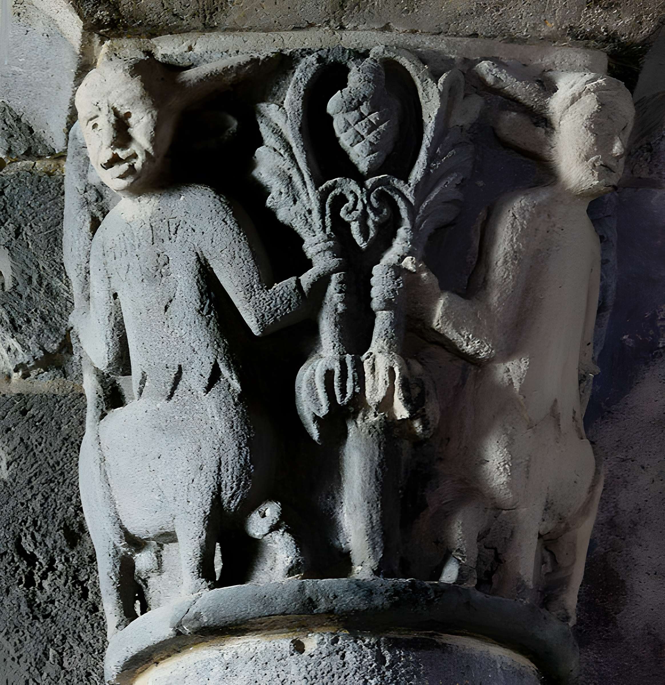 Église Saint-André de Besse-et-Saint-Anastaise