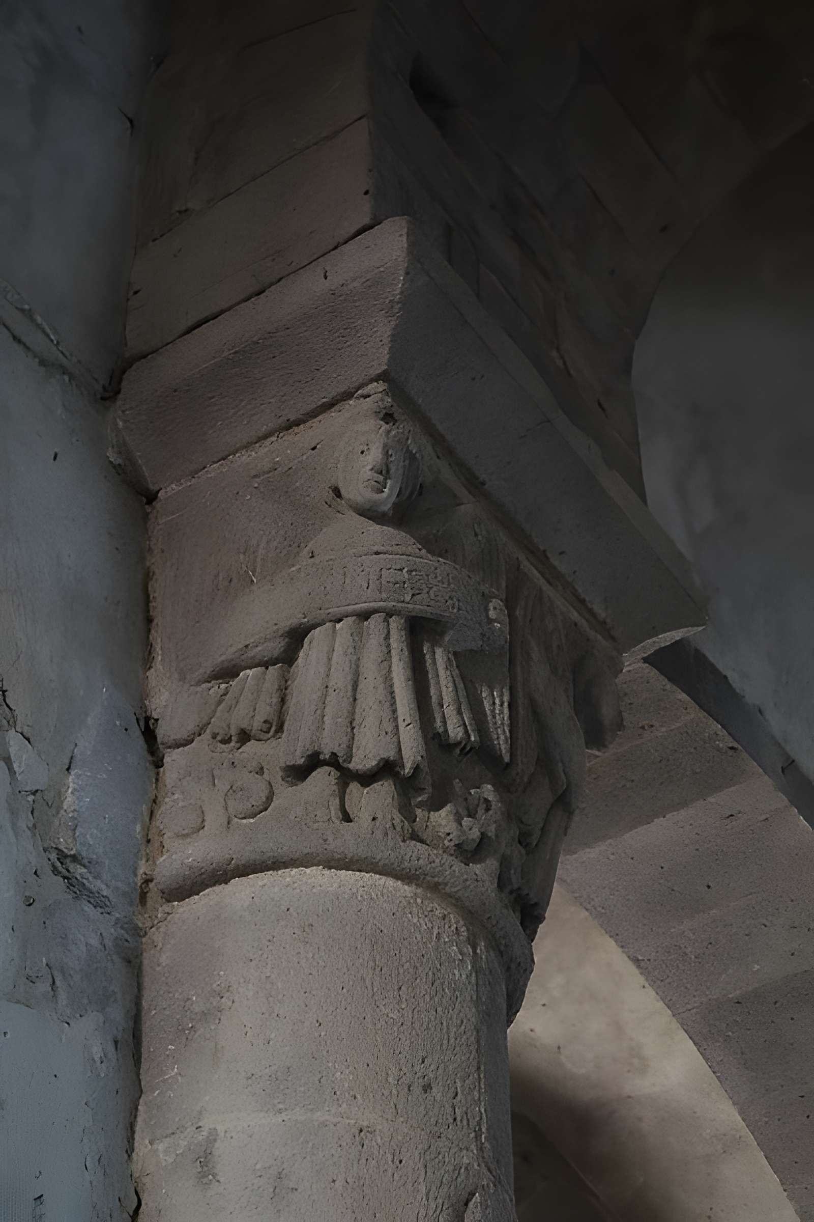 Église Saint-André de Besse-et-Saint-Anastaise