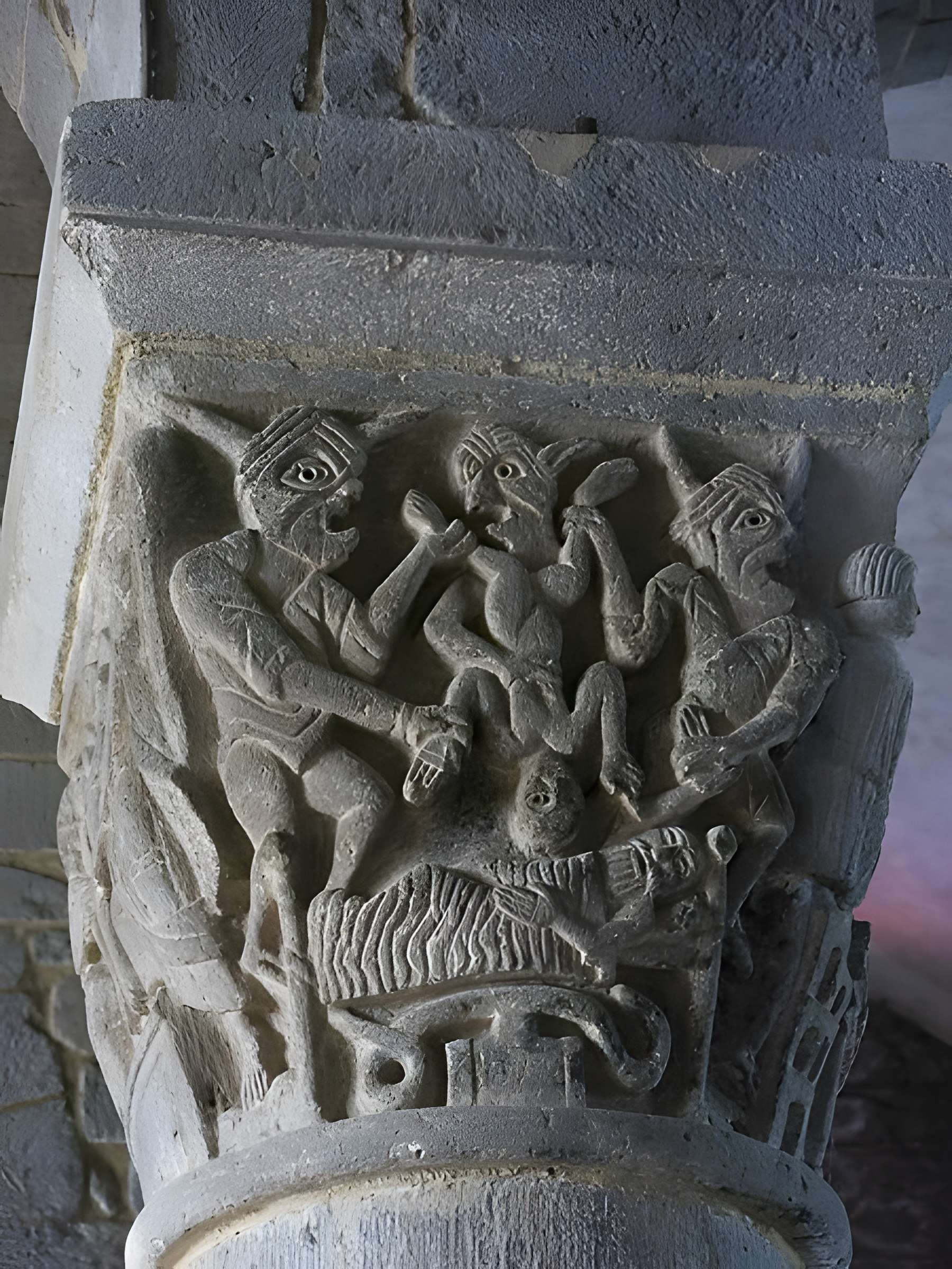 Église Saint-André de Besse-et-Saint-Anastaise