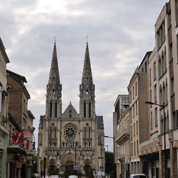 Photo de Église Saint-André de Châteauroux