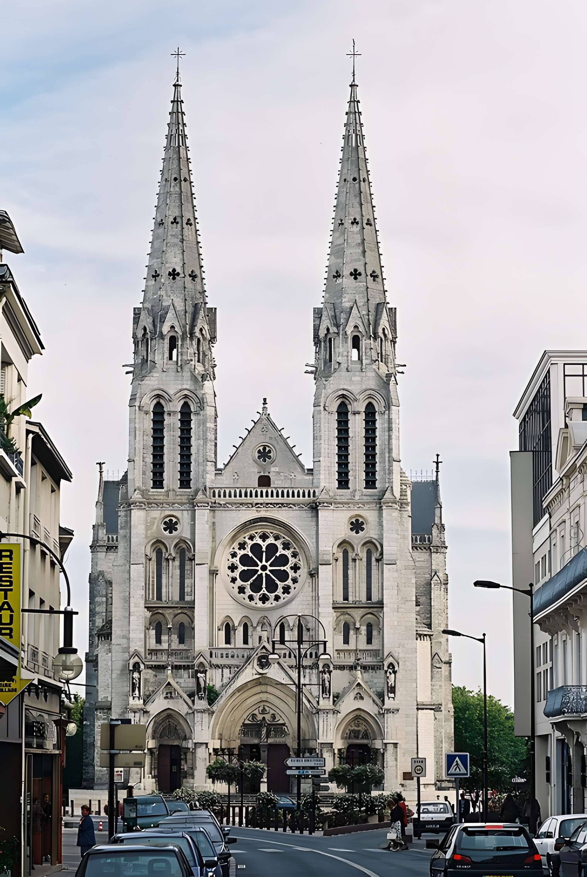 Église Saint-André de Châteauroux