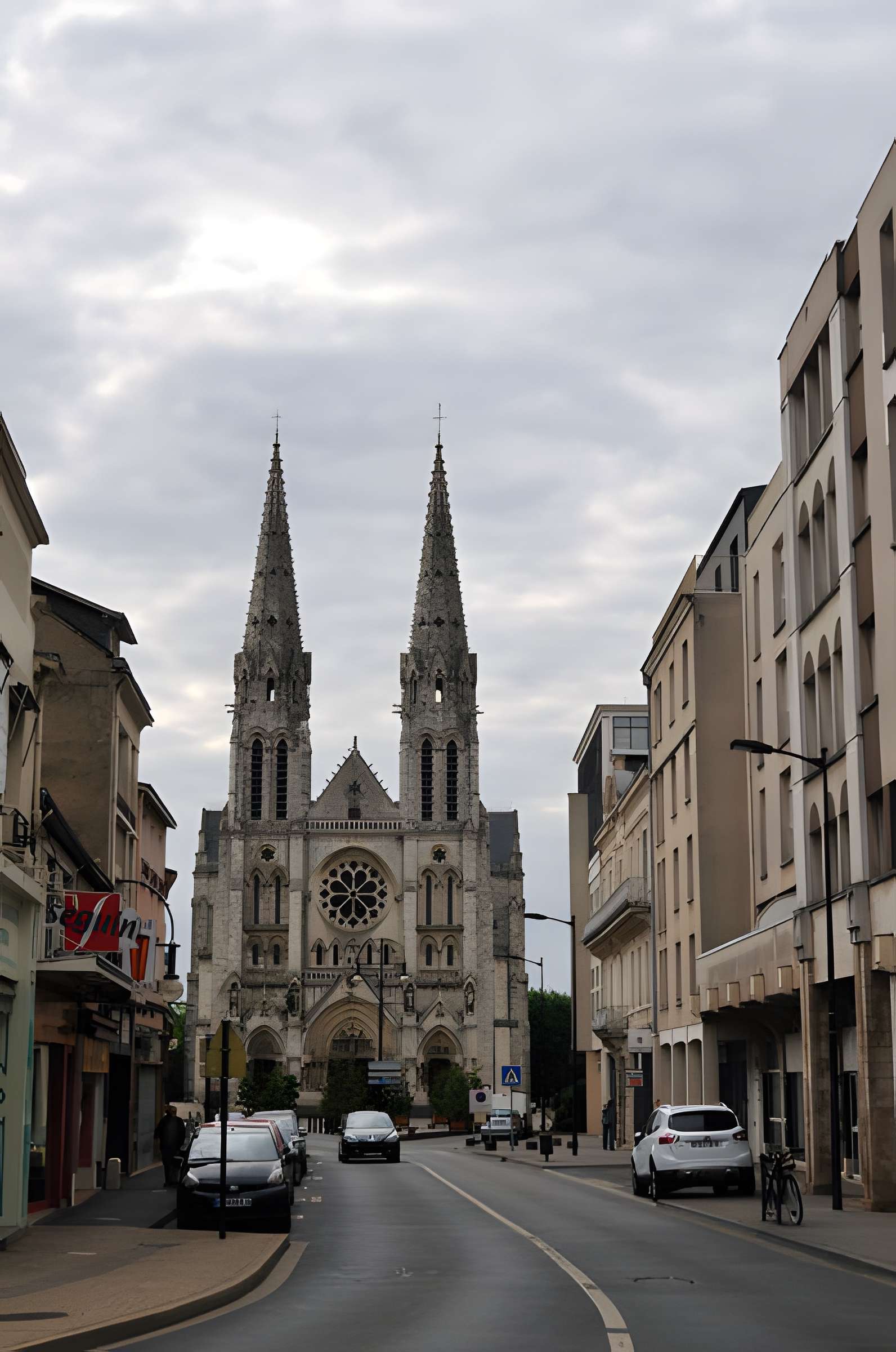 Église Saint-André de Châteauroux