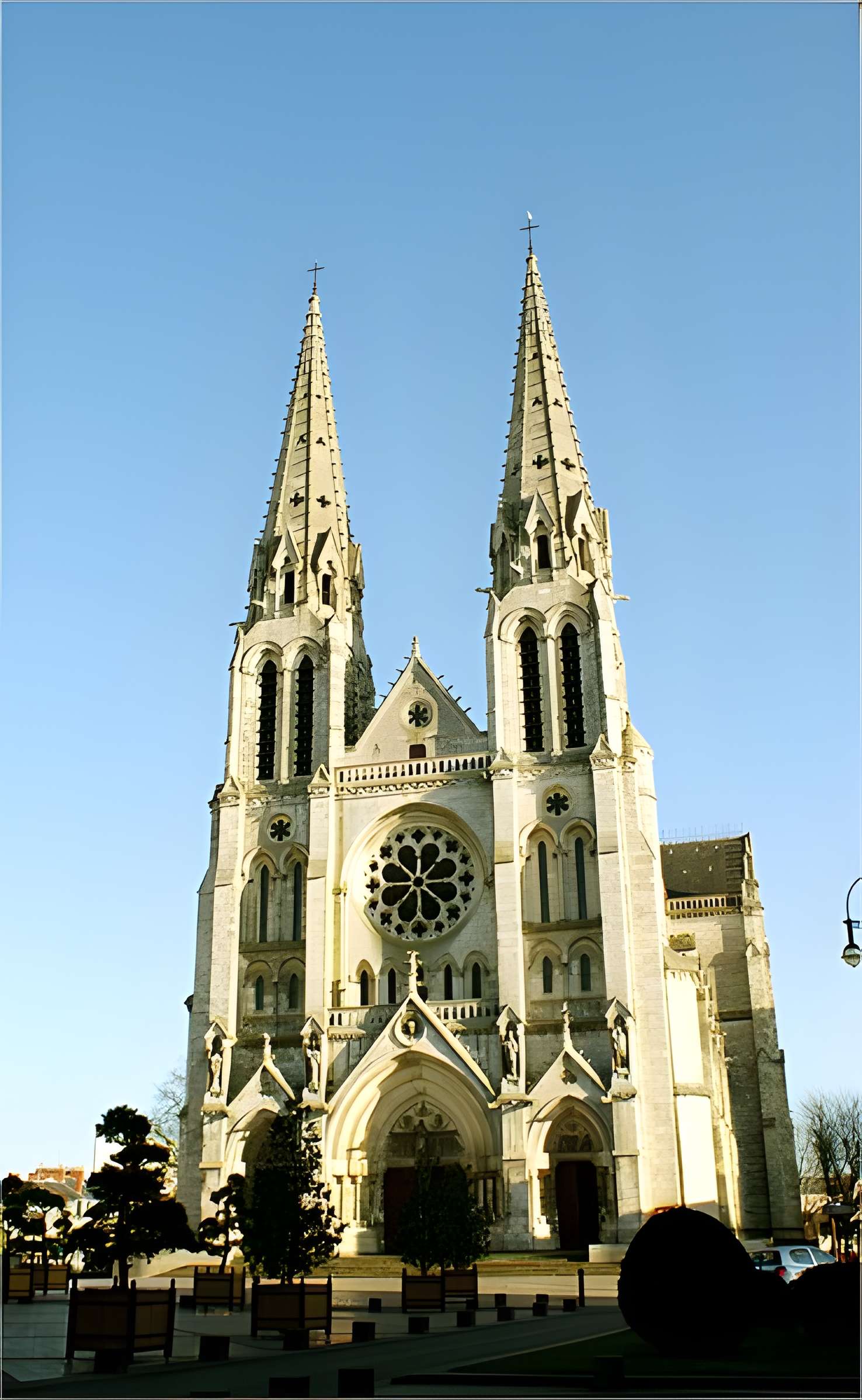 Église Saint-André de Châteauroux