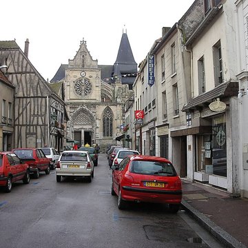Église Saint-Jacques-le-Majeur-et-Saint-Christophe de Houdan
