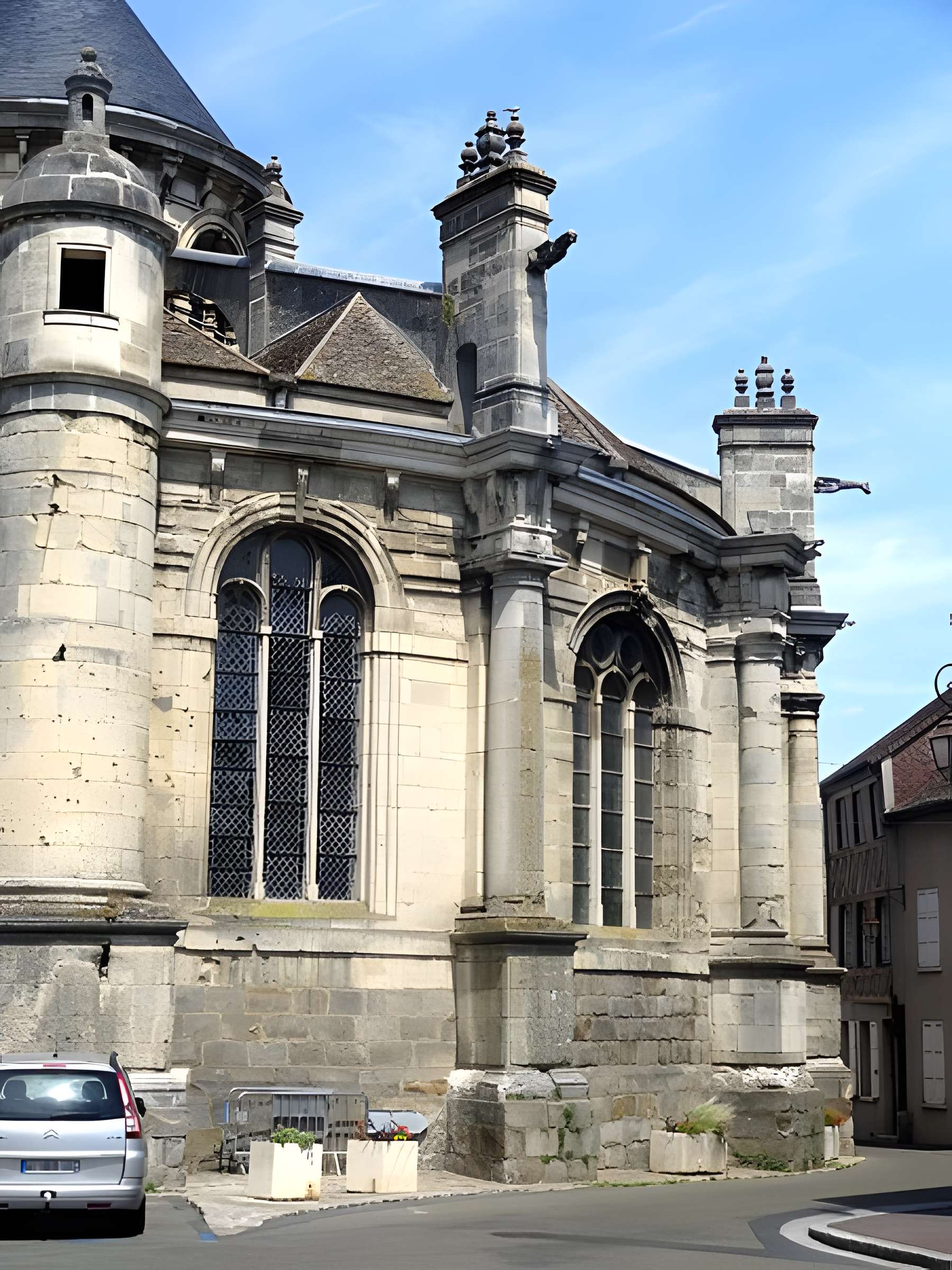 Église Saint-Jacques-le-Majeur-et-Saint-Christophe de Houdan
