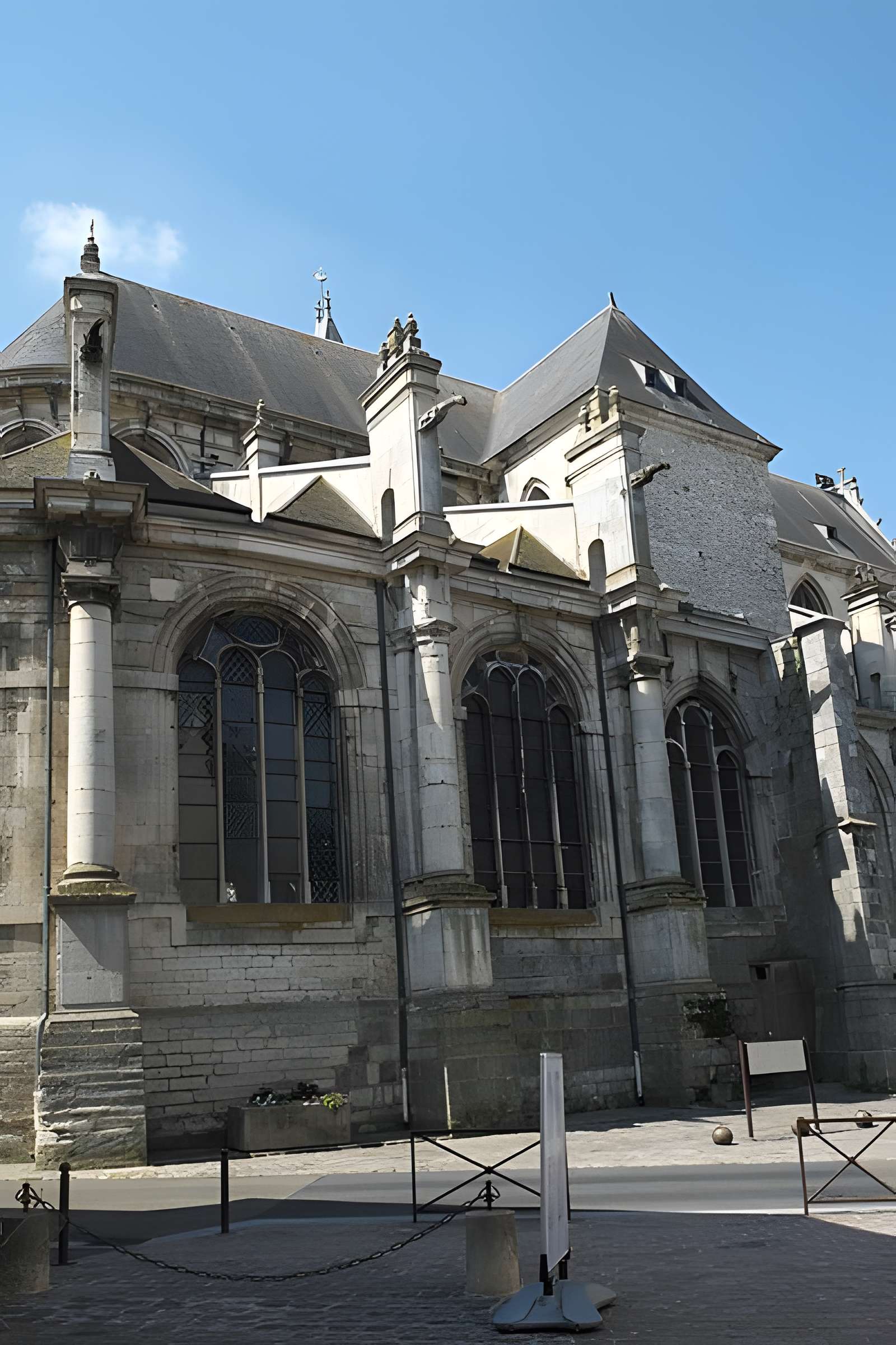 Église Saint-Jacques-le-Majeur-et-Saint-Christophe de Houdan